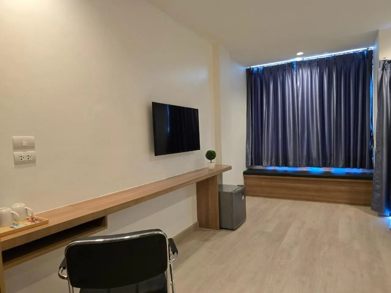 Bedroom in Manee Mantra Hotel, Kanchanaburi