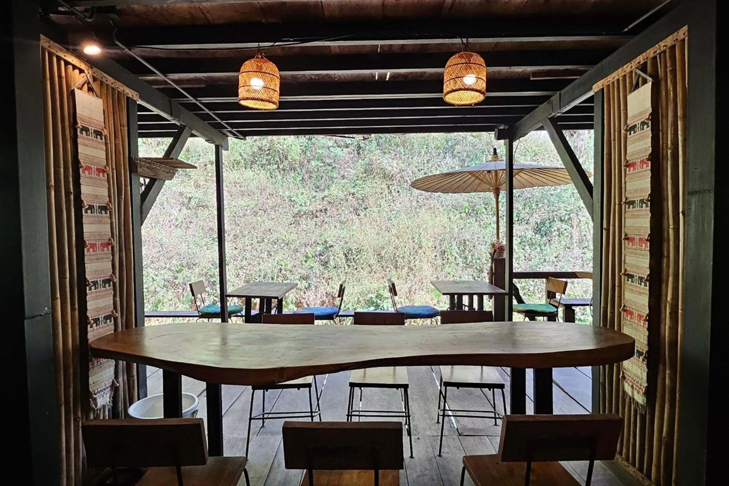 Restaurant/places to eat in Mae Mae Home