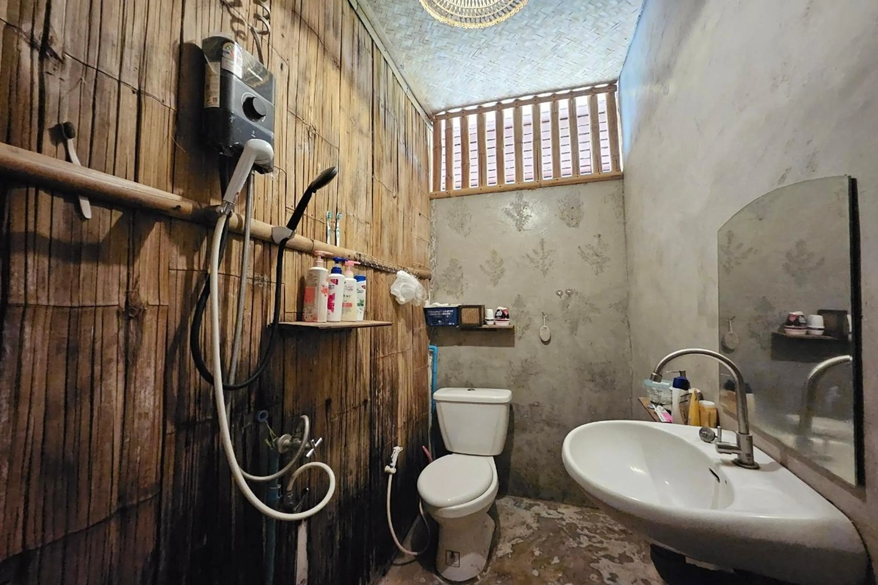 Shower in Mae Mae Home