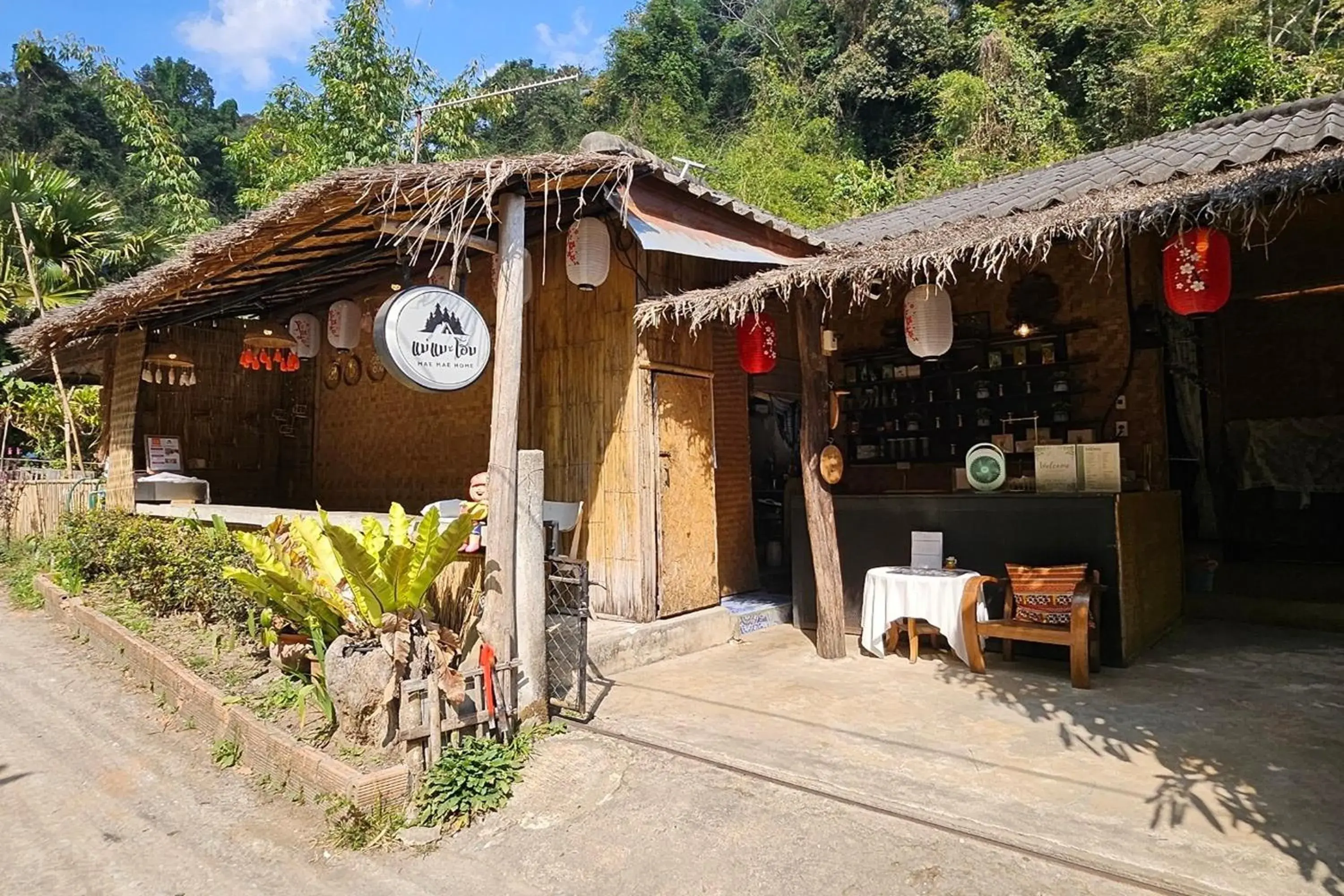 Property building in Mae Mae Home Property building in Mae Mae Home