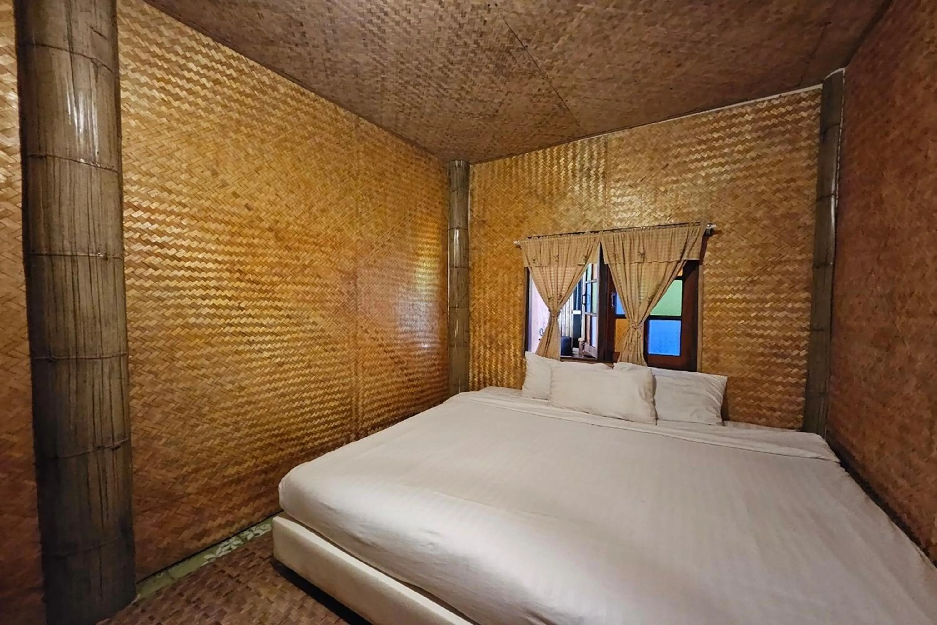 Bedroom, Bed in Mae Mae Home