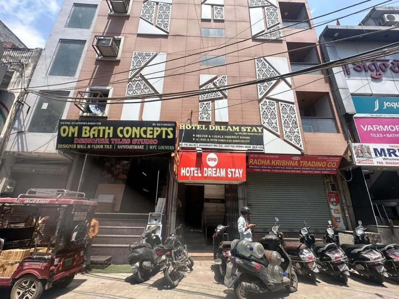 Property building in Hotel O Dream Palace