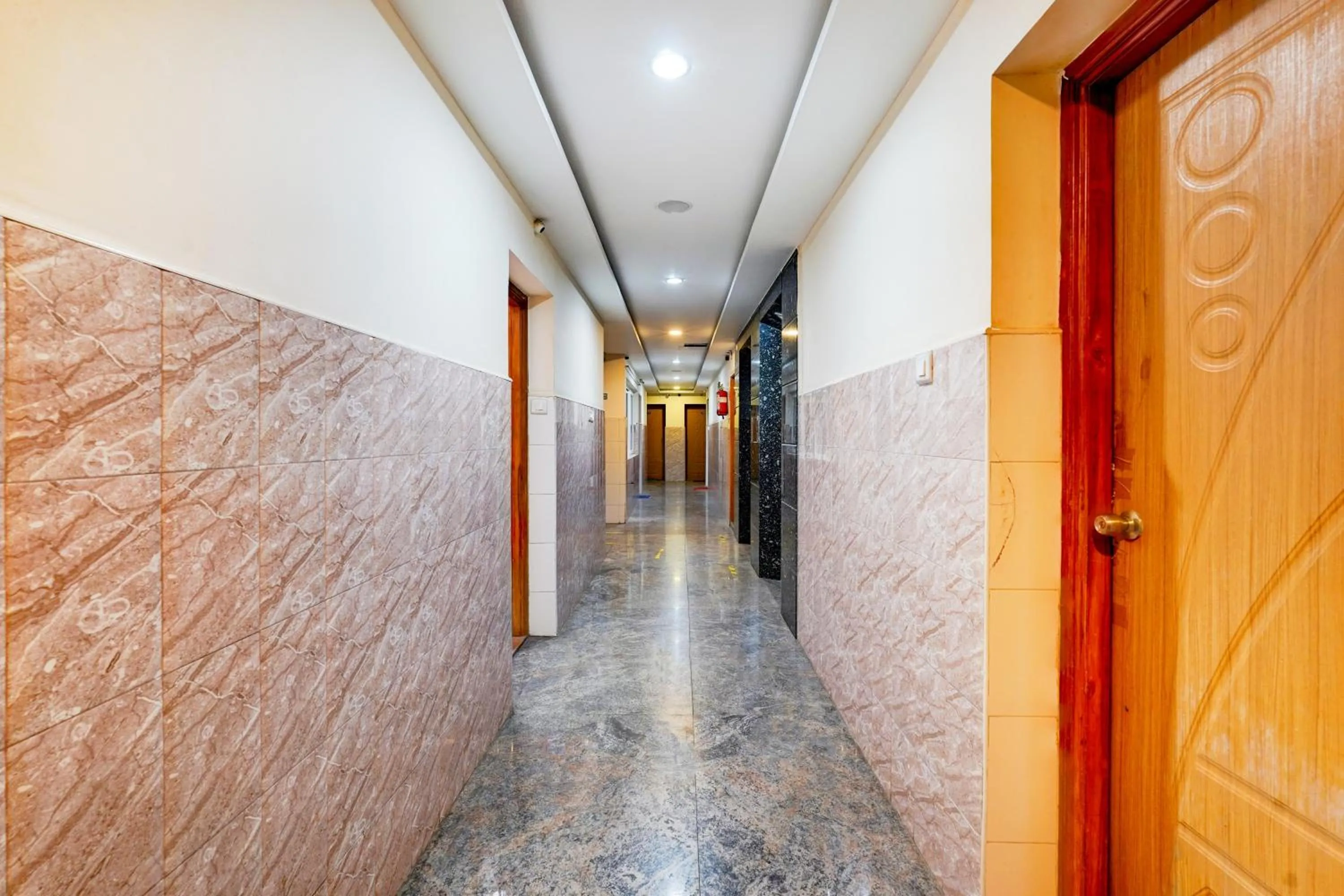 Lobby or reception in Super Townhouse Balaji Dental College Pallikarani Formerly Orchid Sankrish