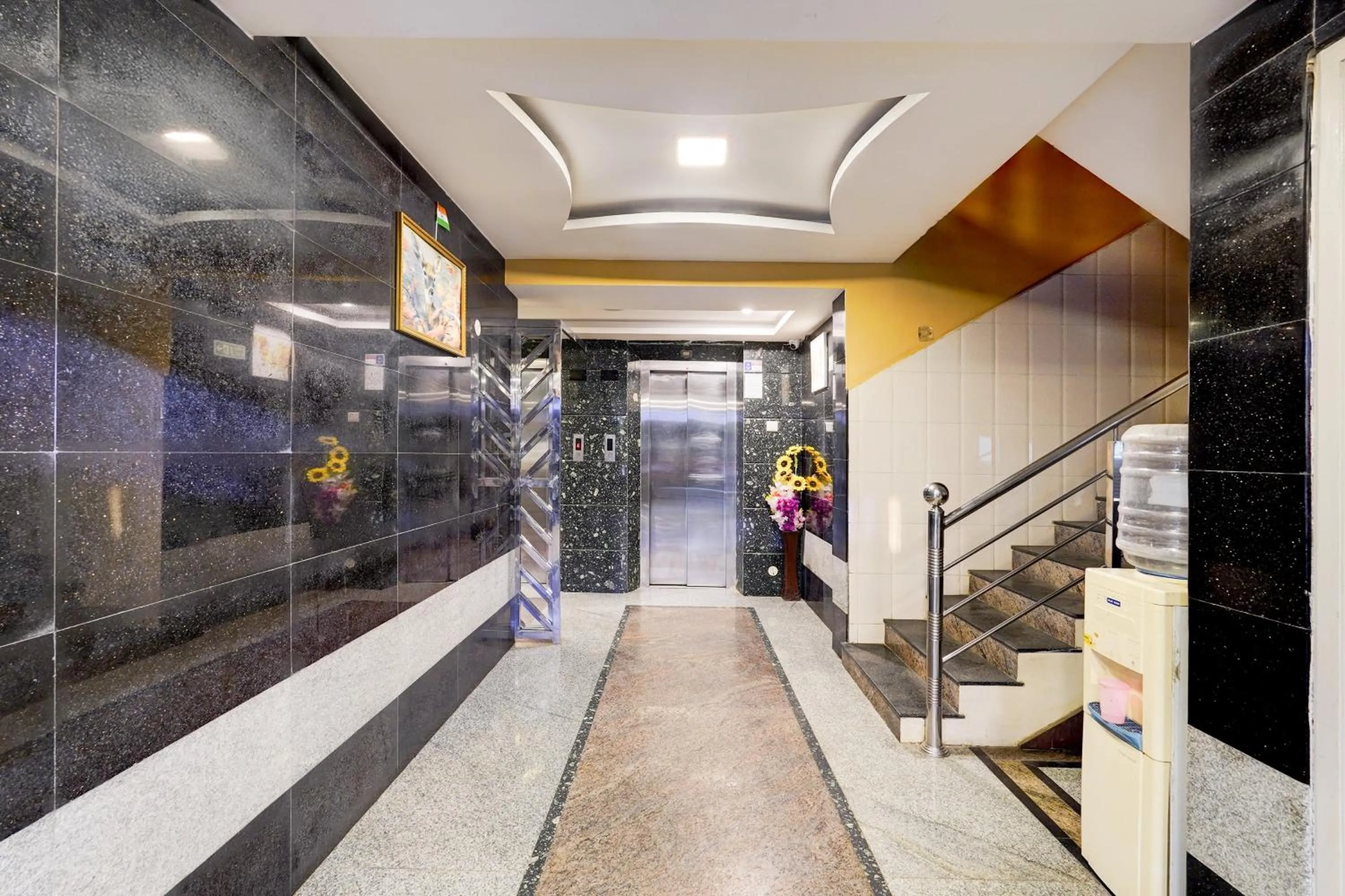 Lobby or reception in Super Townhouse Balaji Dental College Pallikarani Formerly Orchid Sankrish