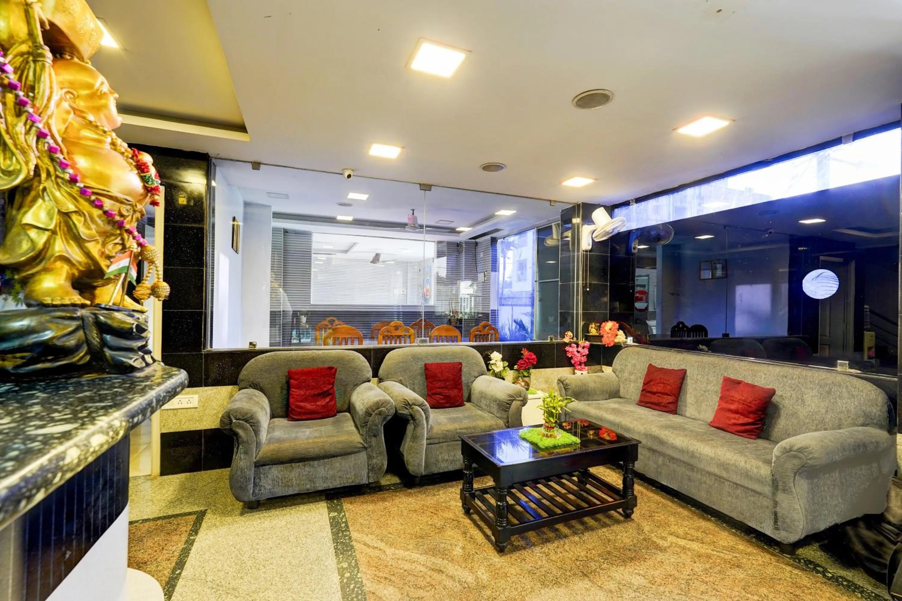 Lobby or reception in Super Townhouse Balaji Dental College Pallikarani Formerly Orchid Sankrish