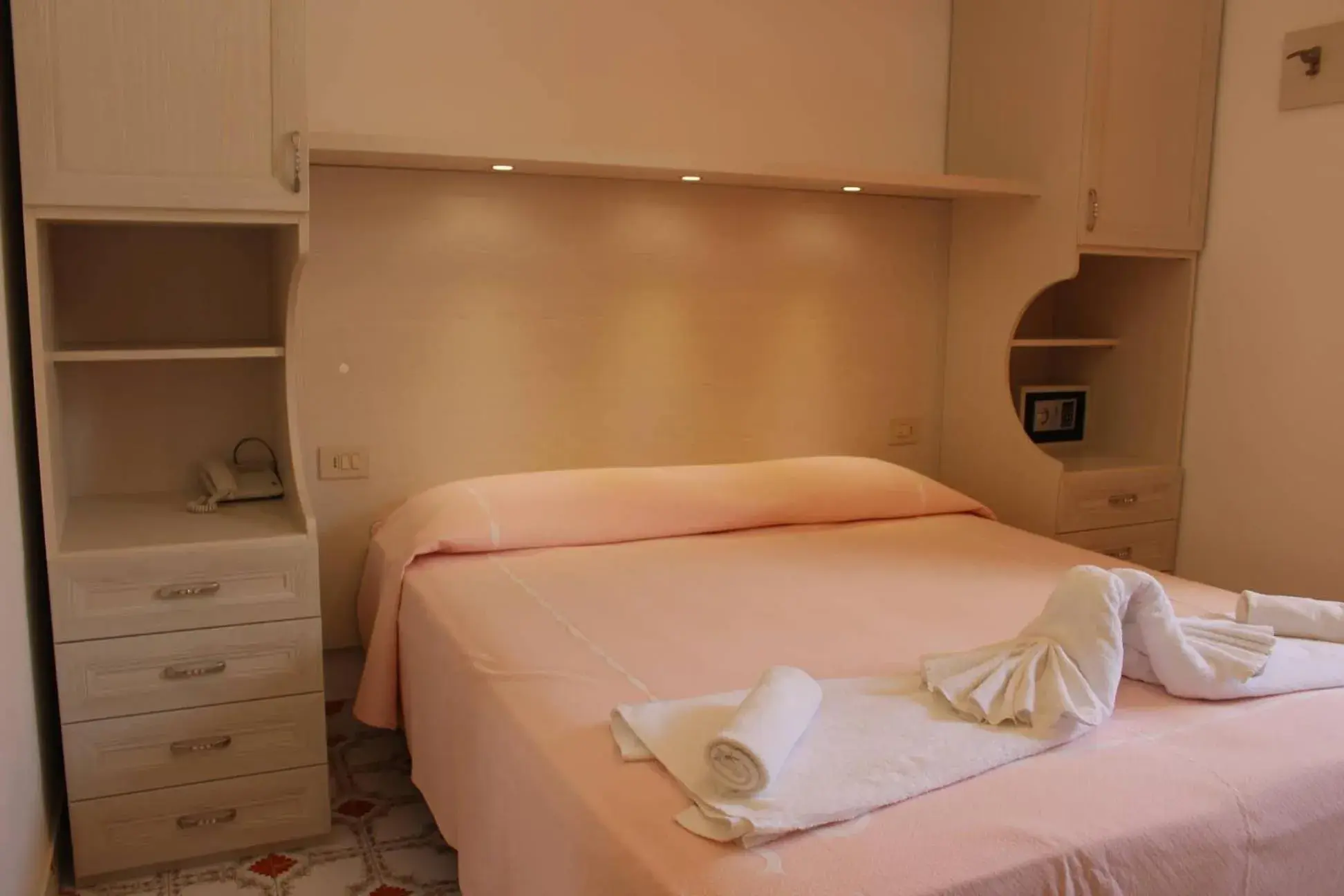 Bed in Hotel Al Bosco Bed in Hotel Al Bosco