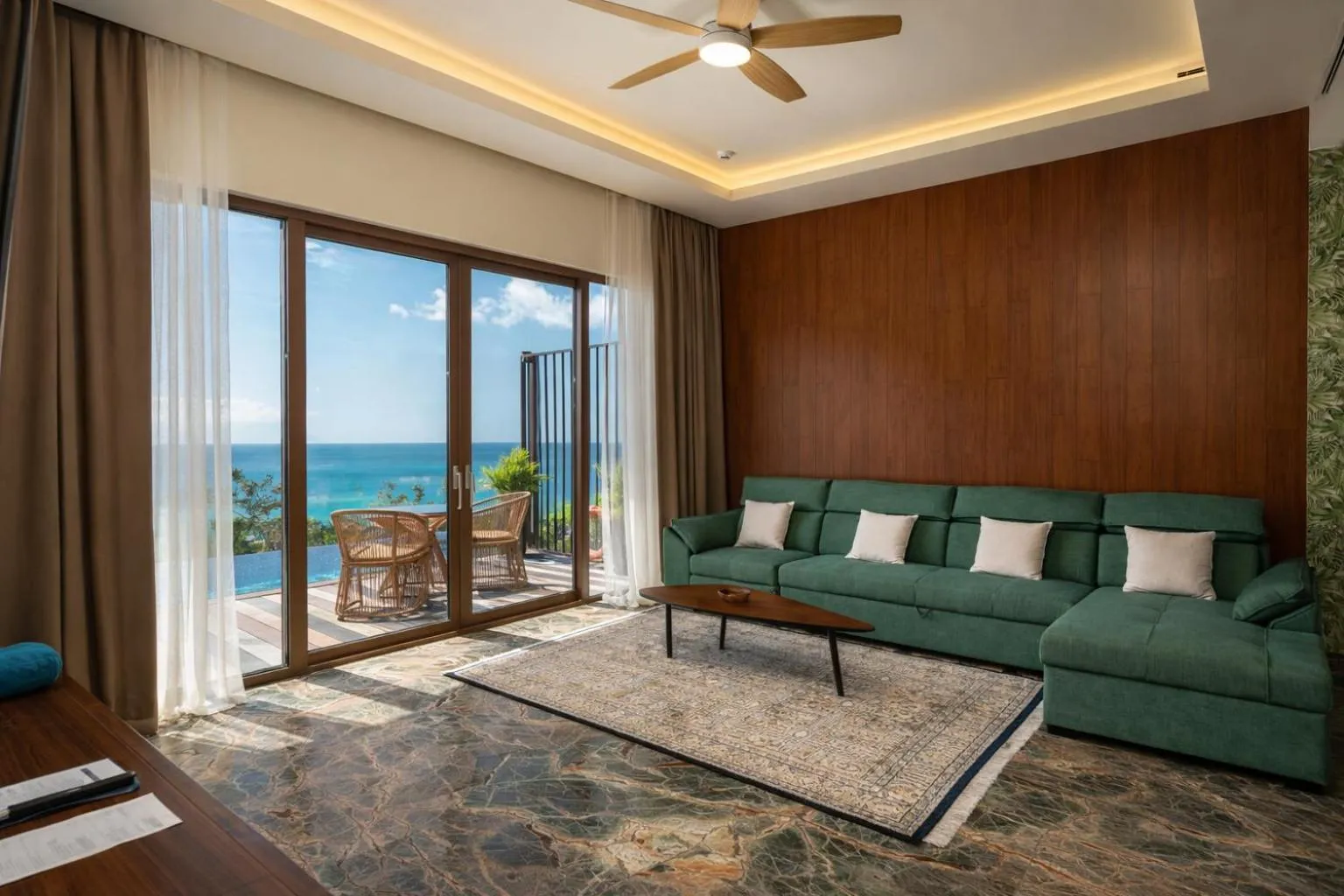 Balcony/Terrace in Gardens Hill Resort & Spa