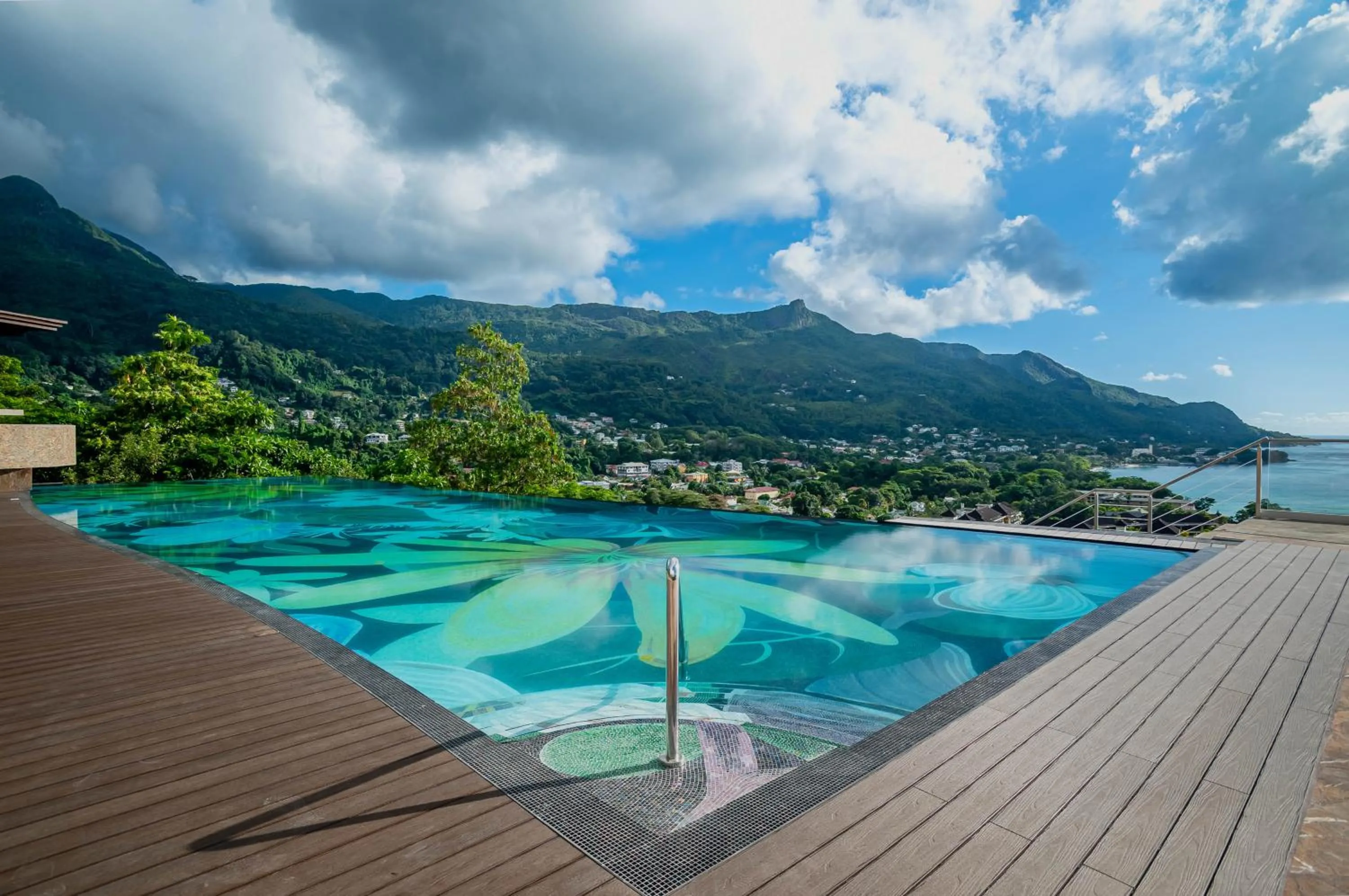 Day in Gardens Hill Resort & Spa