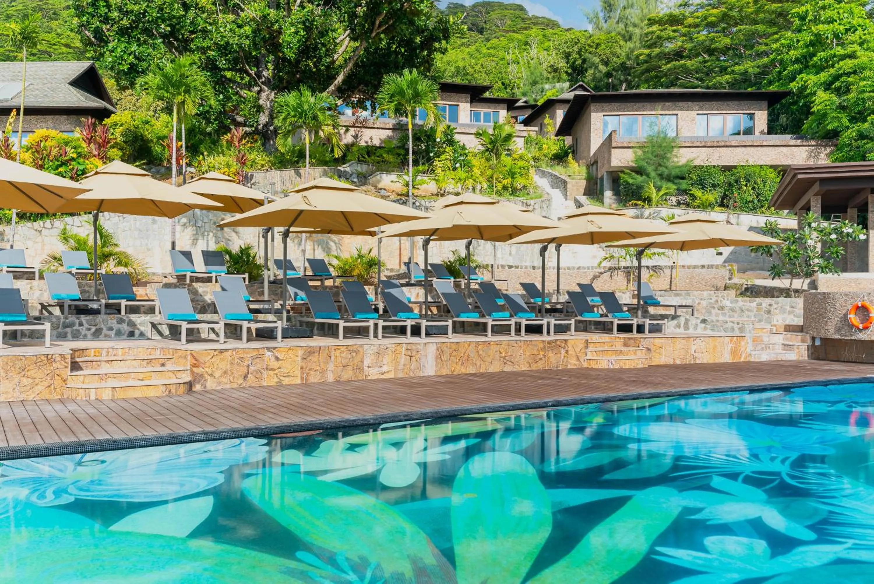 Property building in Gardens Hill Resort & Spa