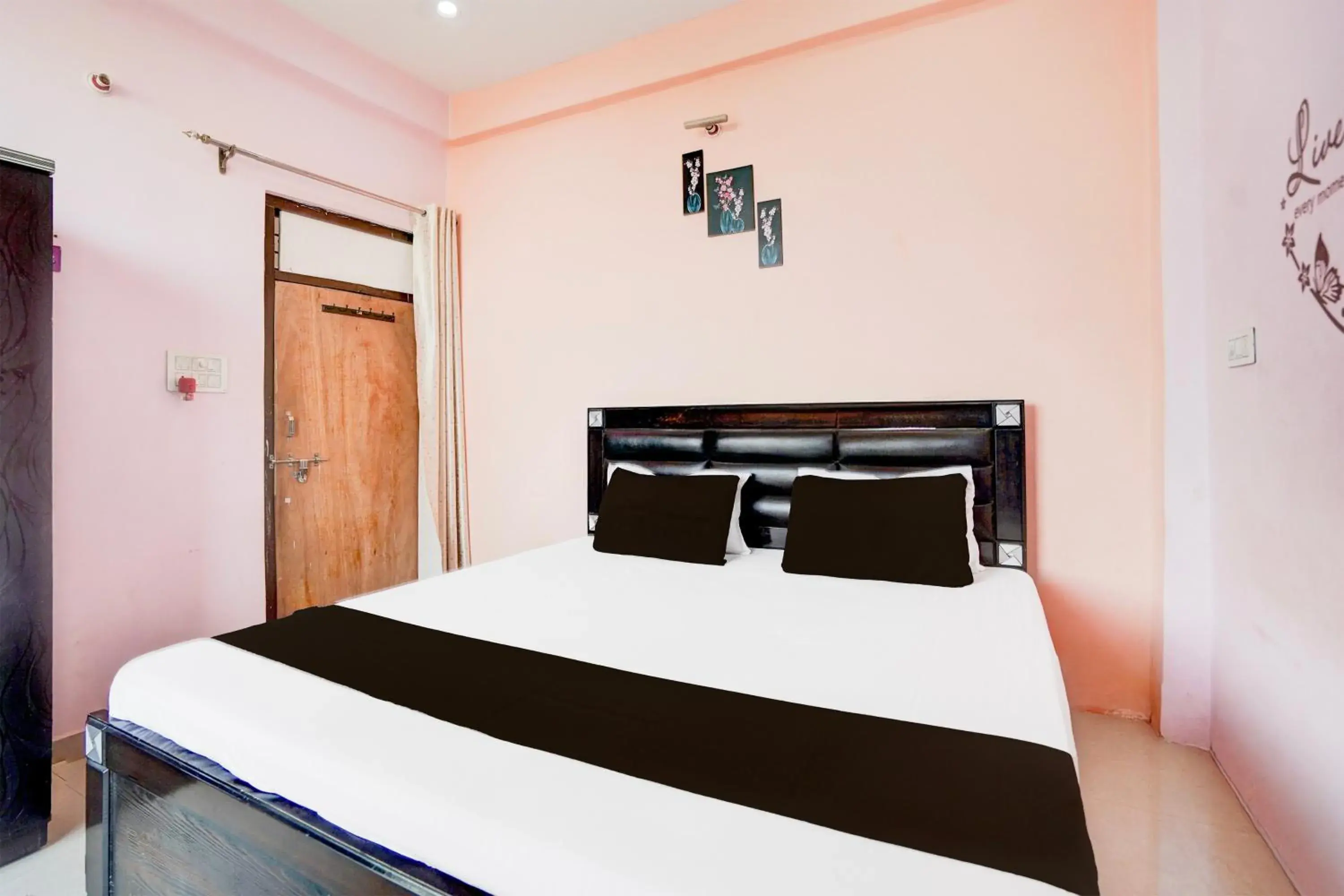 Triple Room with Bathroom - single occupancy in Hotel O Pankaj Triple Room with Bathroom - single occupancy in Hotel O Pankaj