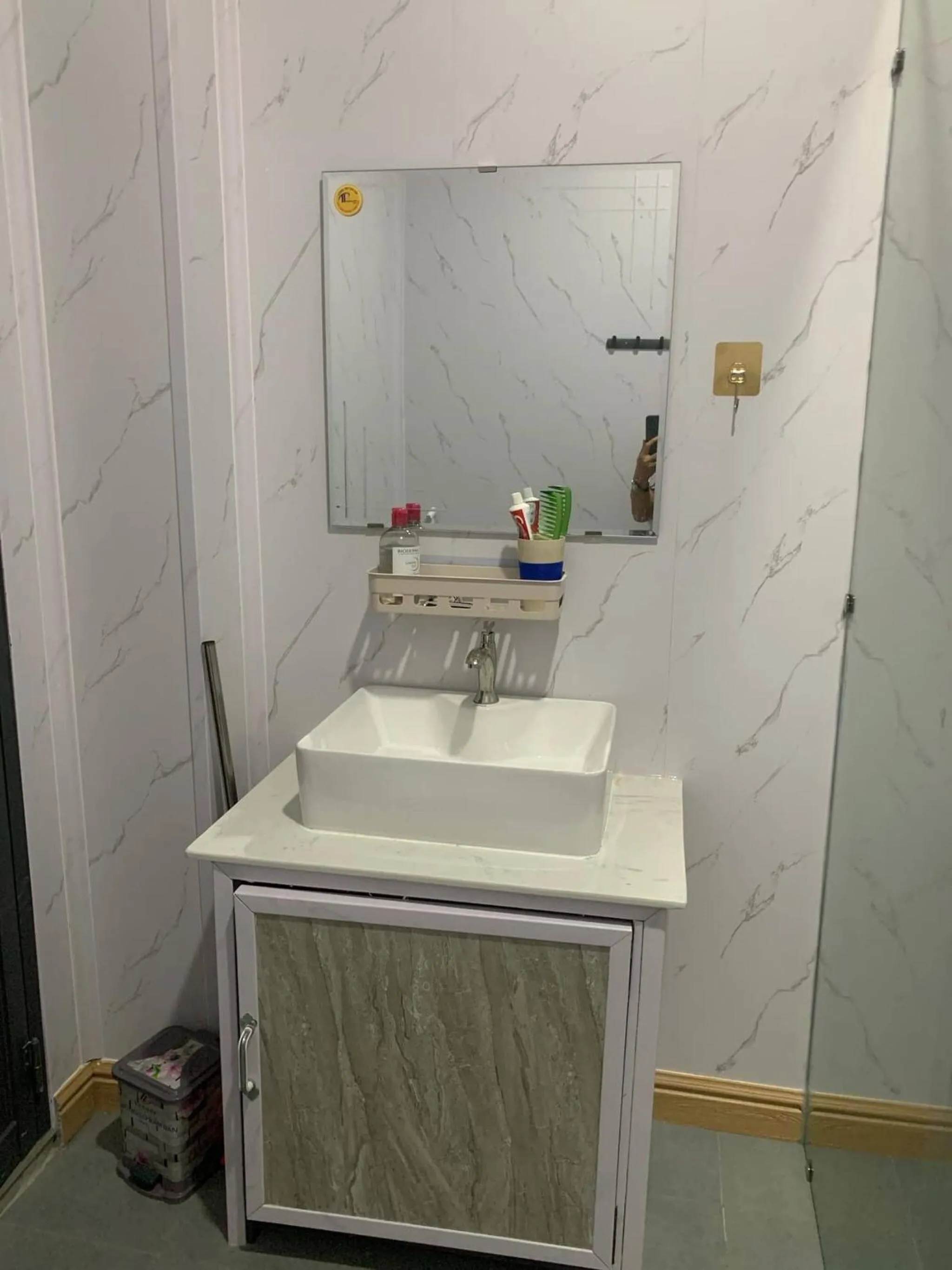 Bathroom in Ruby House, 3 Bedroom Apartment, beachside