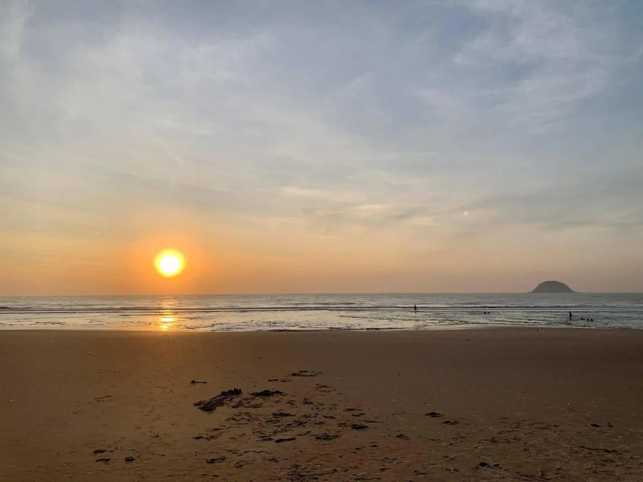 Natural landscape in Ruby House, 3 Bedroom Apartment, beachside