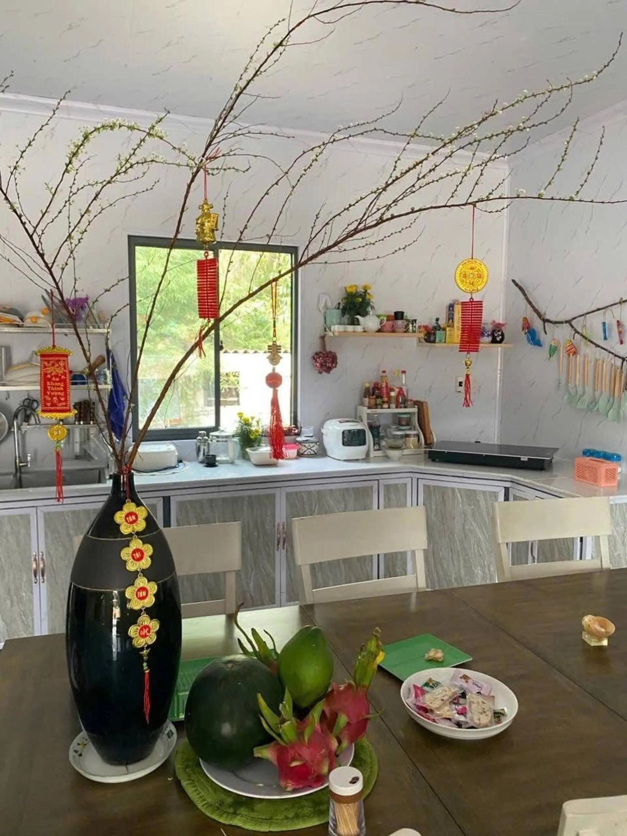 kitchen in Ruby House, 3 Bedroom Apartment, beachside