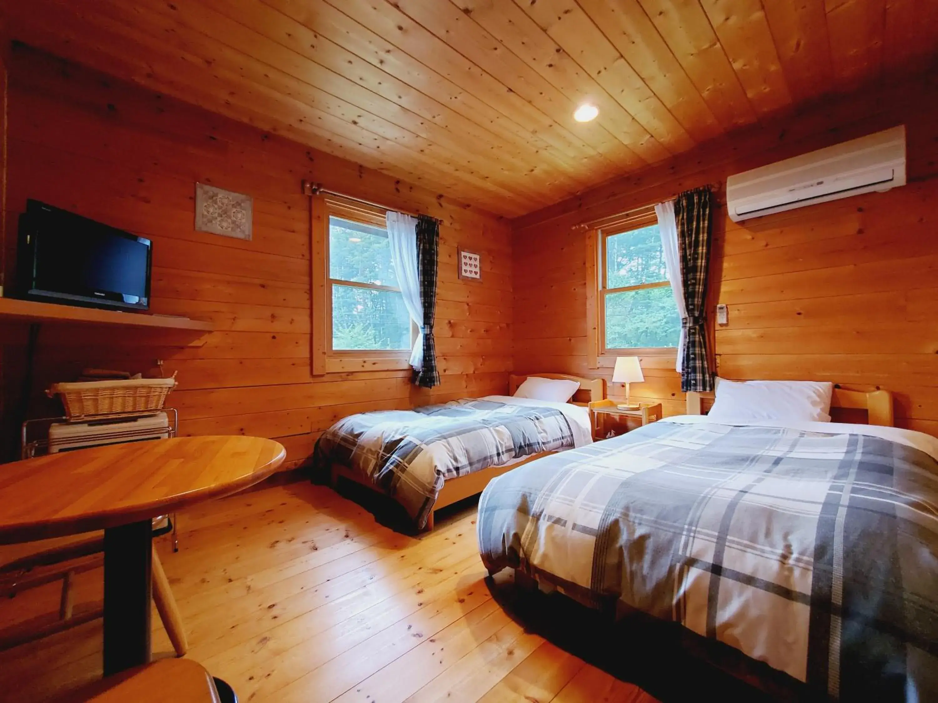 Twin Room with Mountain View - single occupancy in Pension J-HOUSE Twin Room with Mountain View - single occupancy in Pension J-HOUSE