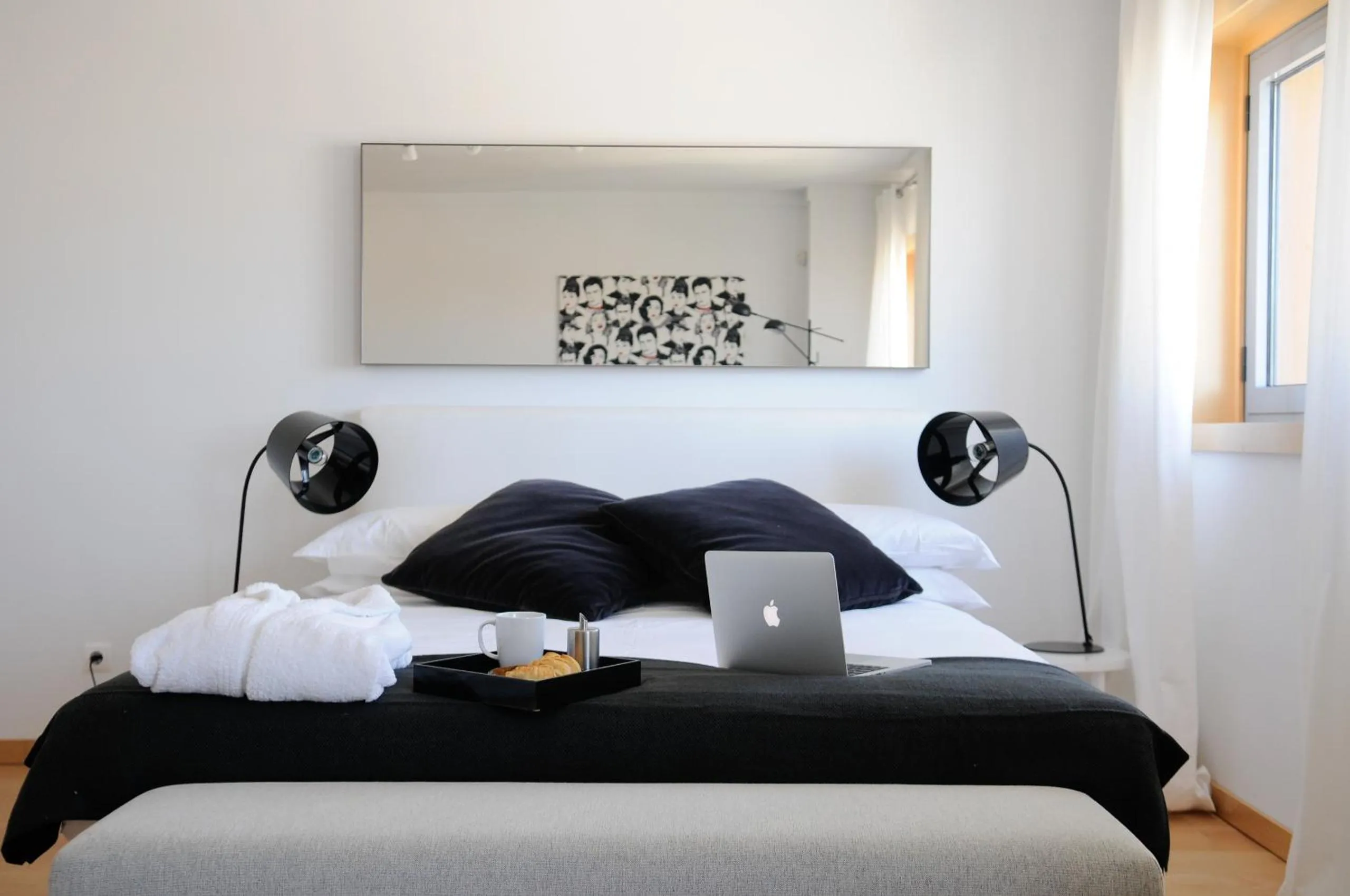 Bed in Panoramic Living