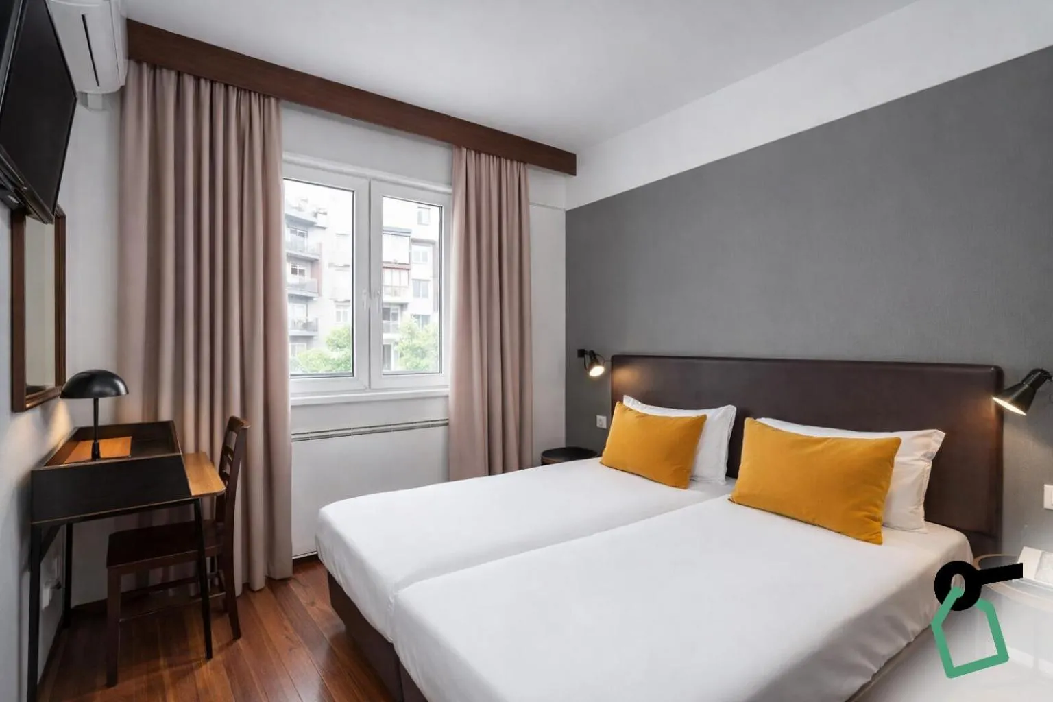 HOTIDAY Room Collection - Oporto