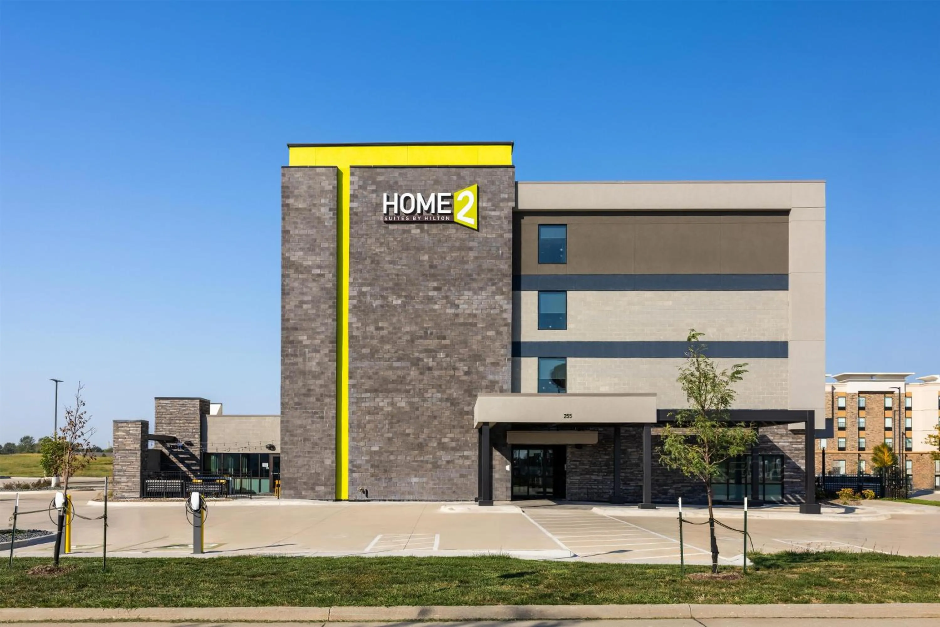Property building in Home2 Suites By Hilton Altoona Des Moines