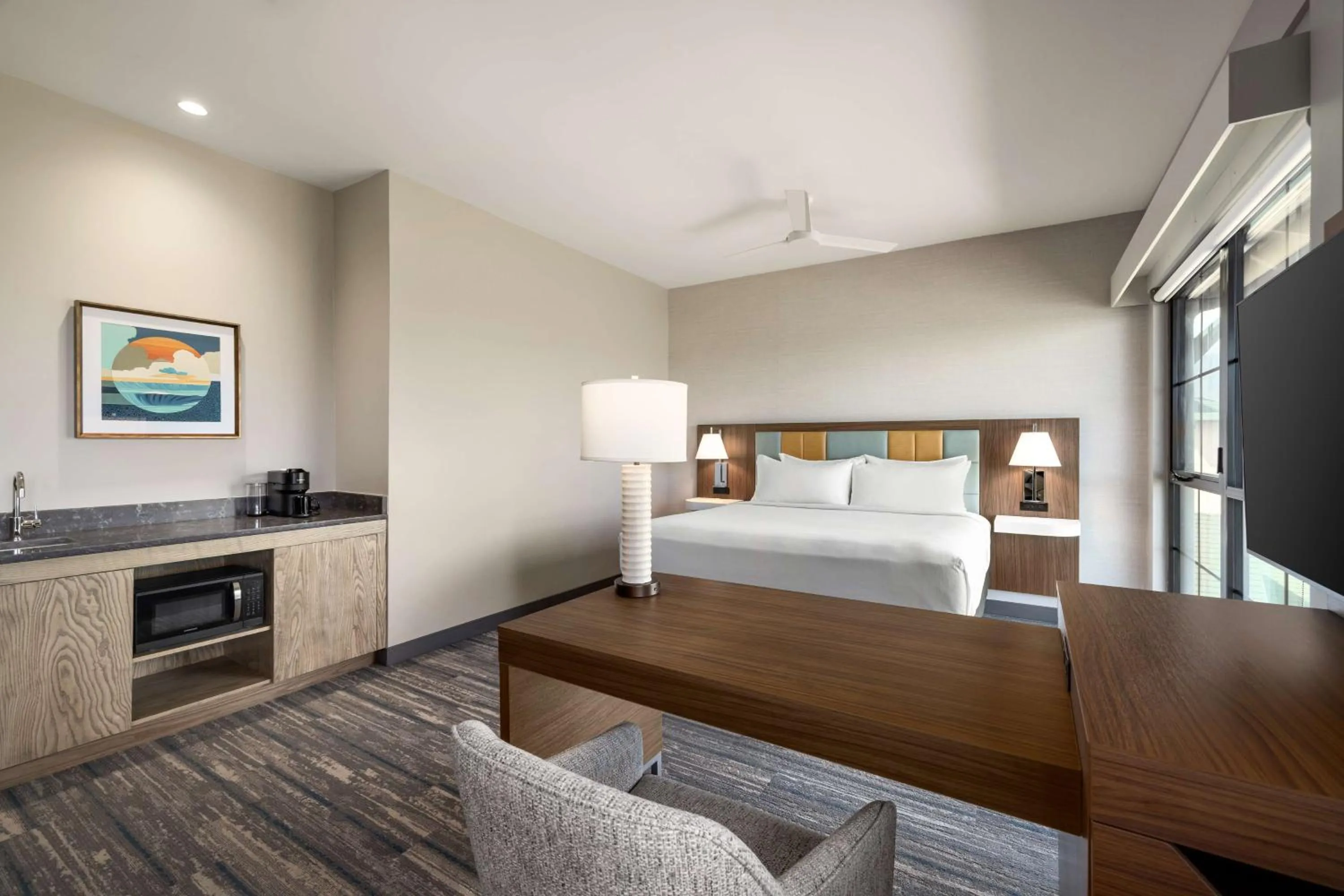 Bedroom, Bed in Hampton Inn & Suites Maui North Shore