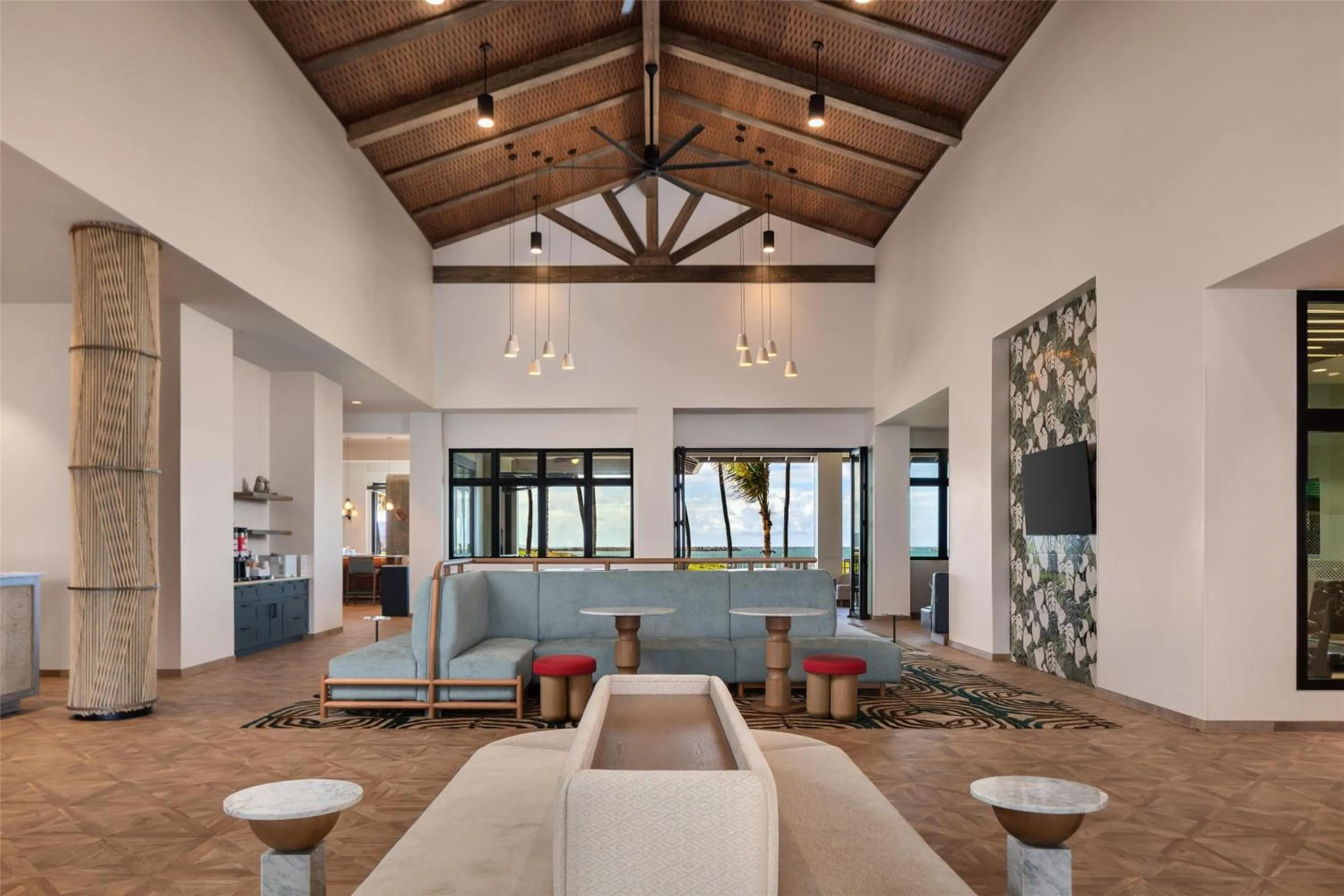 Lobby or reception in Hampton Inn & Suites Maui North Shore