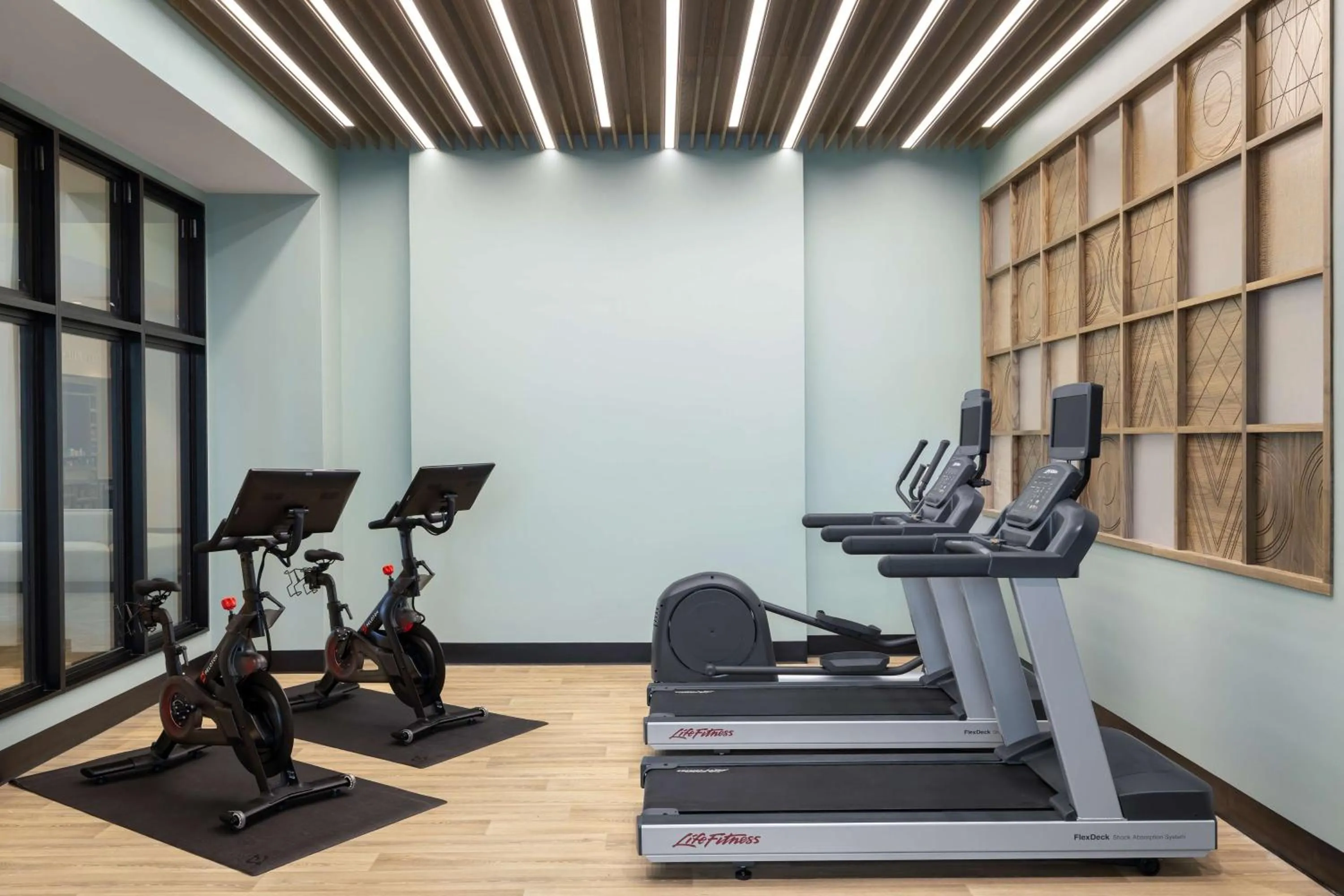 Fitness centre/facilities in Hampton Inn & Suites Maui North Shore