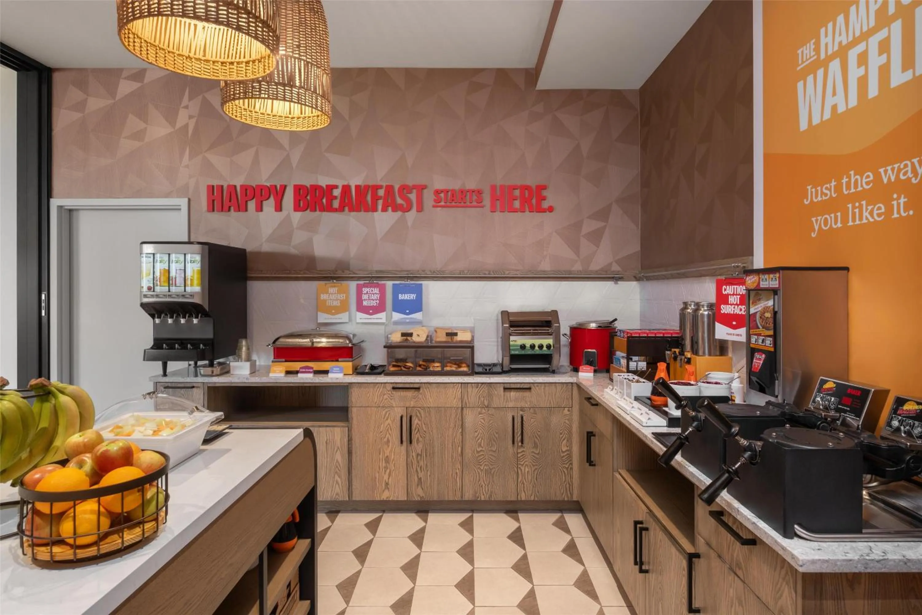 Breakfast in Hampton Inn & Suites Maui North Shore