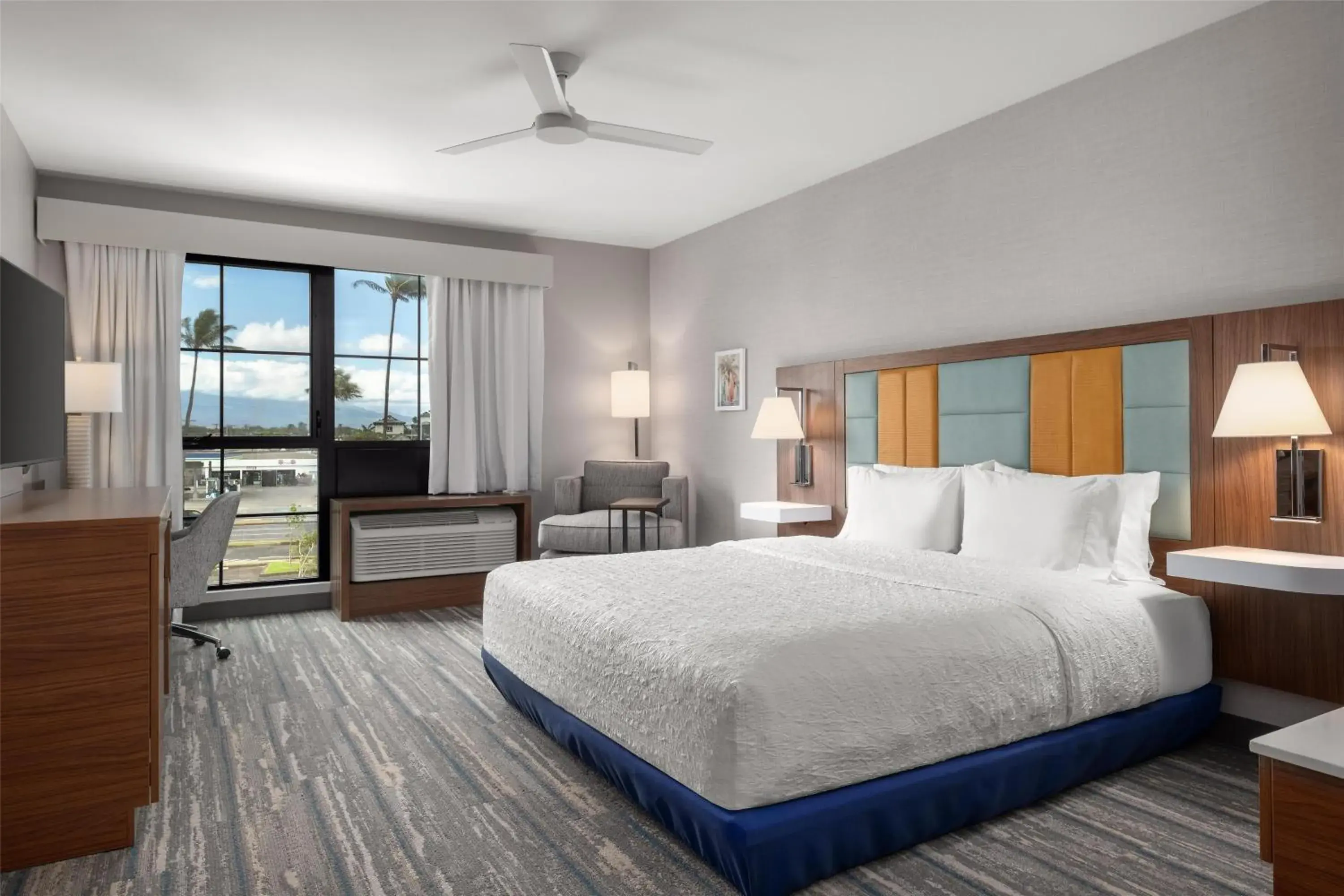 King Room with City View and Sofa Bed - Hearing Access in Hampton Inn & Suites Maui North Shore King Room with City View and Sofa Bed - Hearing Access in Hampton Inn & Suites Maui North Shore