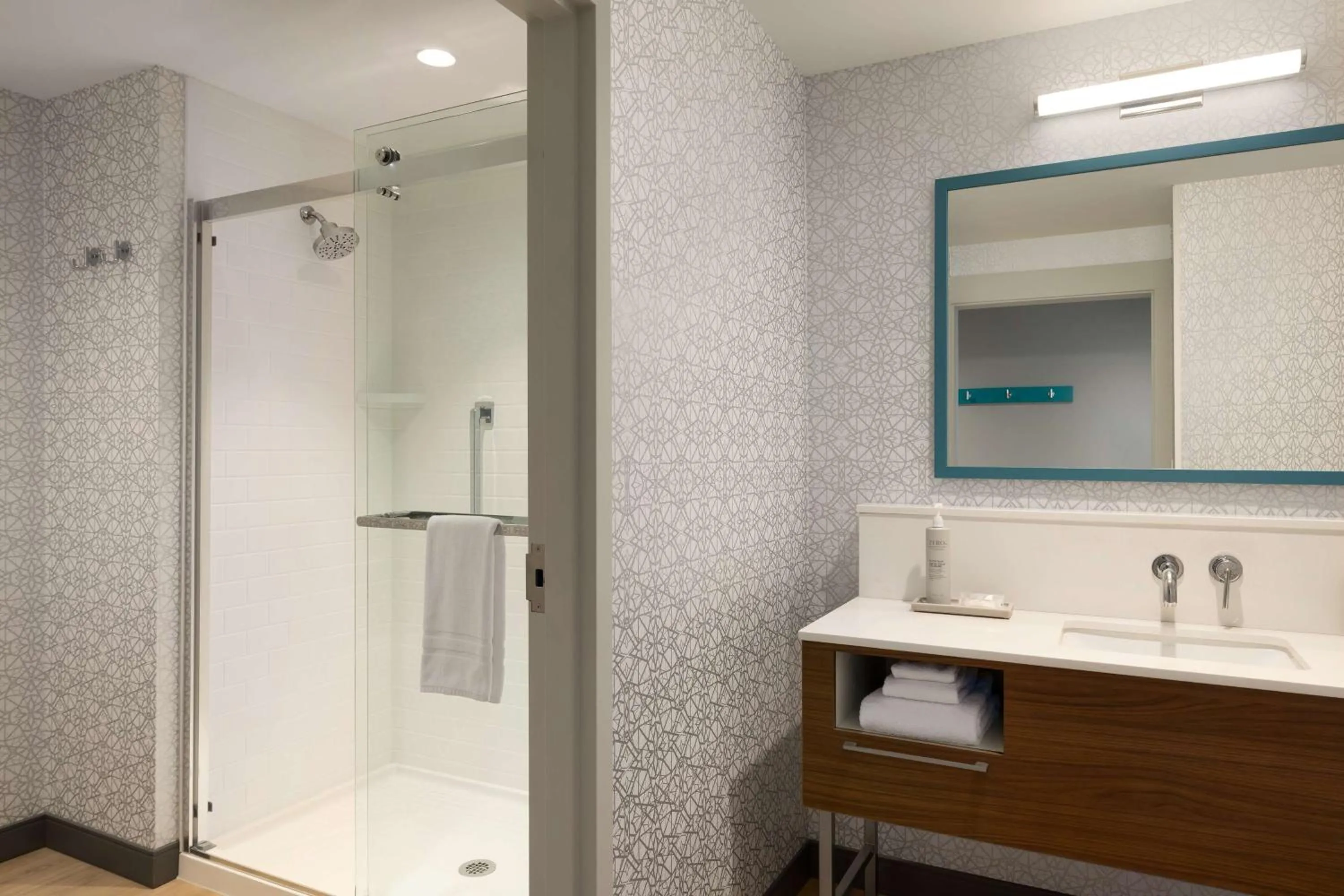 Bathroom in Hampton Inn & Suites Maui North Shore