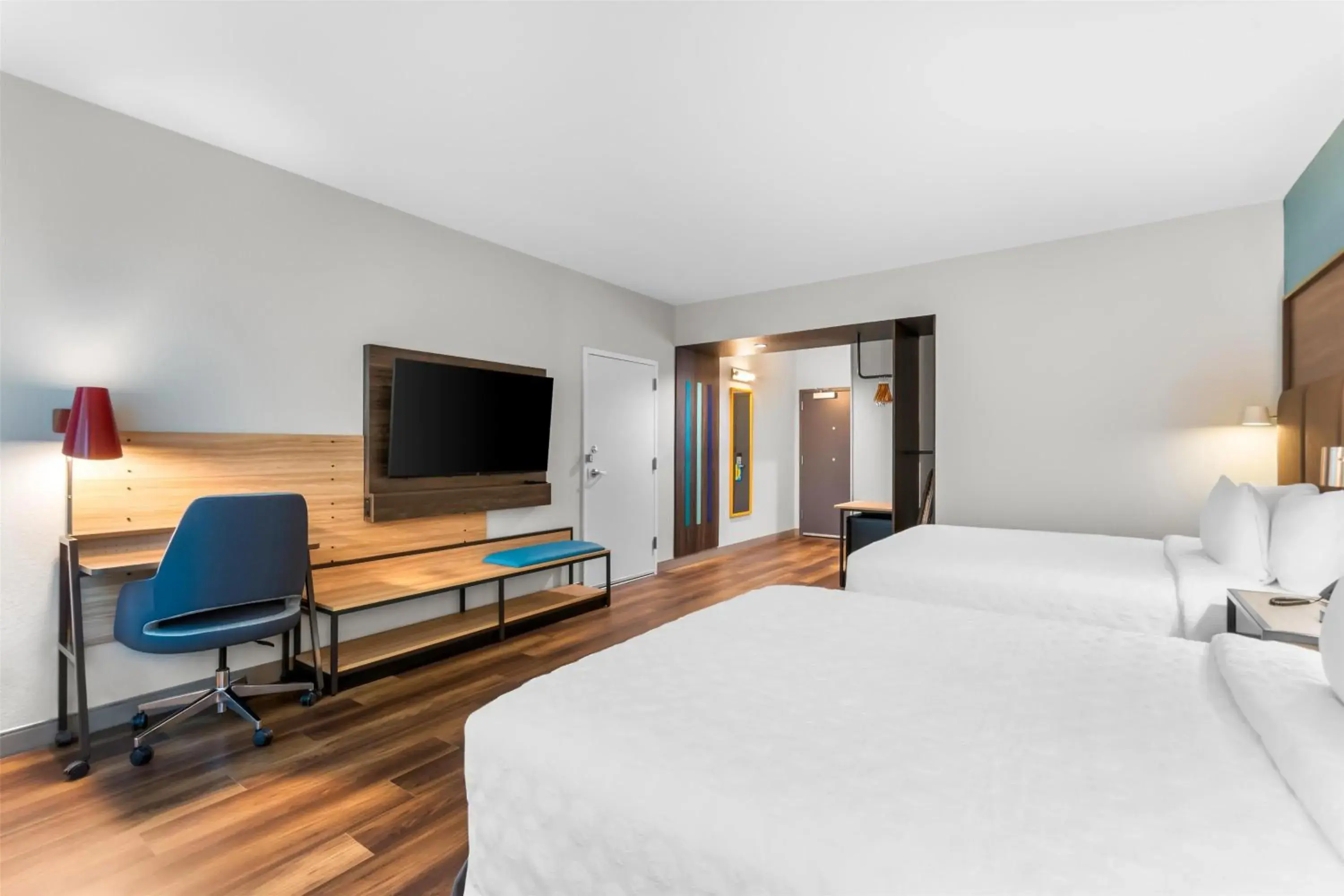 Bed in Tru By Hilton Pensacola I-10 North Davis Highway Bed in Tru By Hilton Pensacola I-10 North Davis Highway