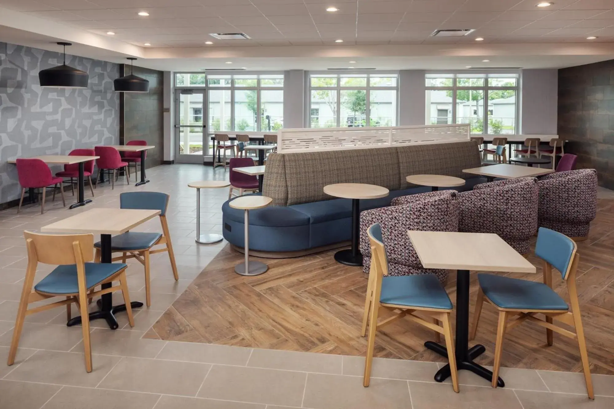 Restaurant/places to eat in Home2 Suites By Hilton Clearwater St. Petersburg Ulmerton Rd Restaurant/places to eat in Home2 Suites By Hilton Clearwater St. Petersburg Ulmerton Rd