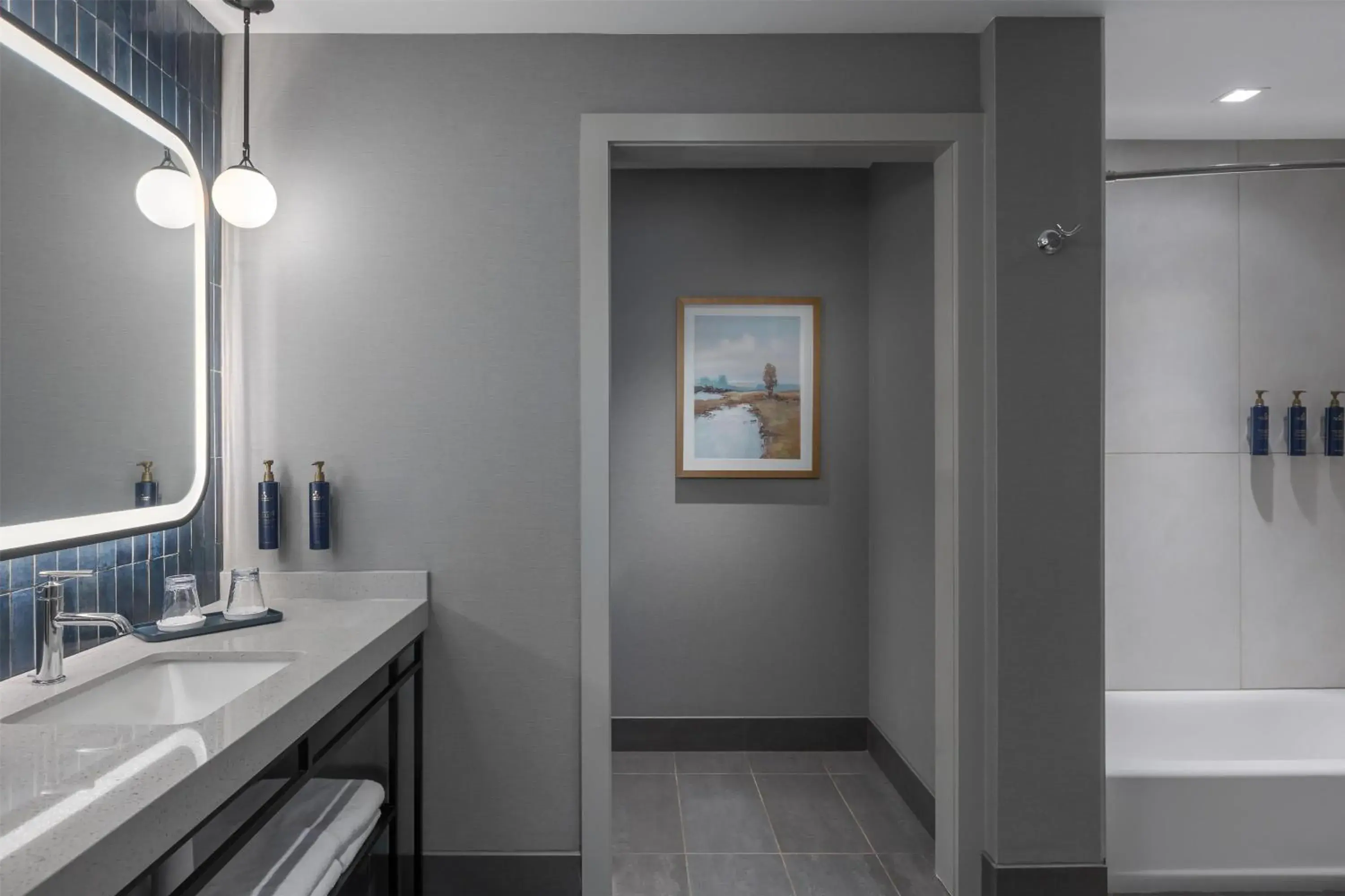 Bathroom in Hotel Avail Rogers, Tapestry Collection By Hilton Bathroom in Hotel Avail Rogers, Tapestry Collection By Hilton