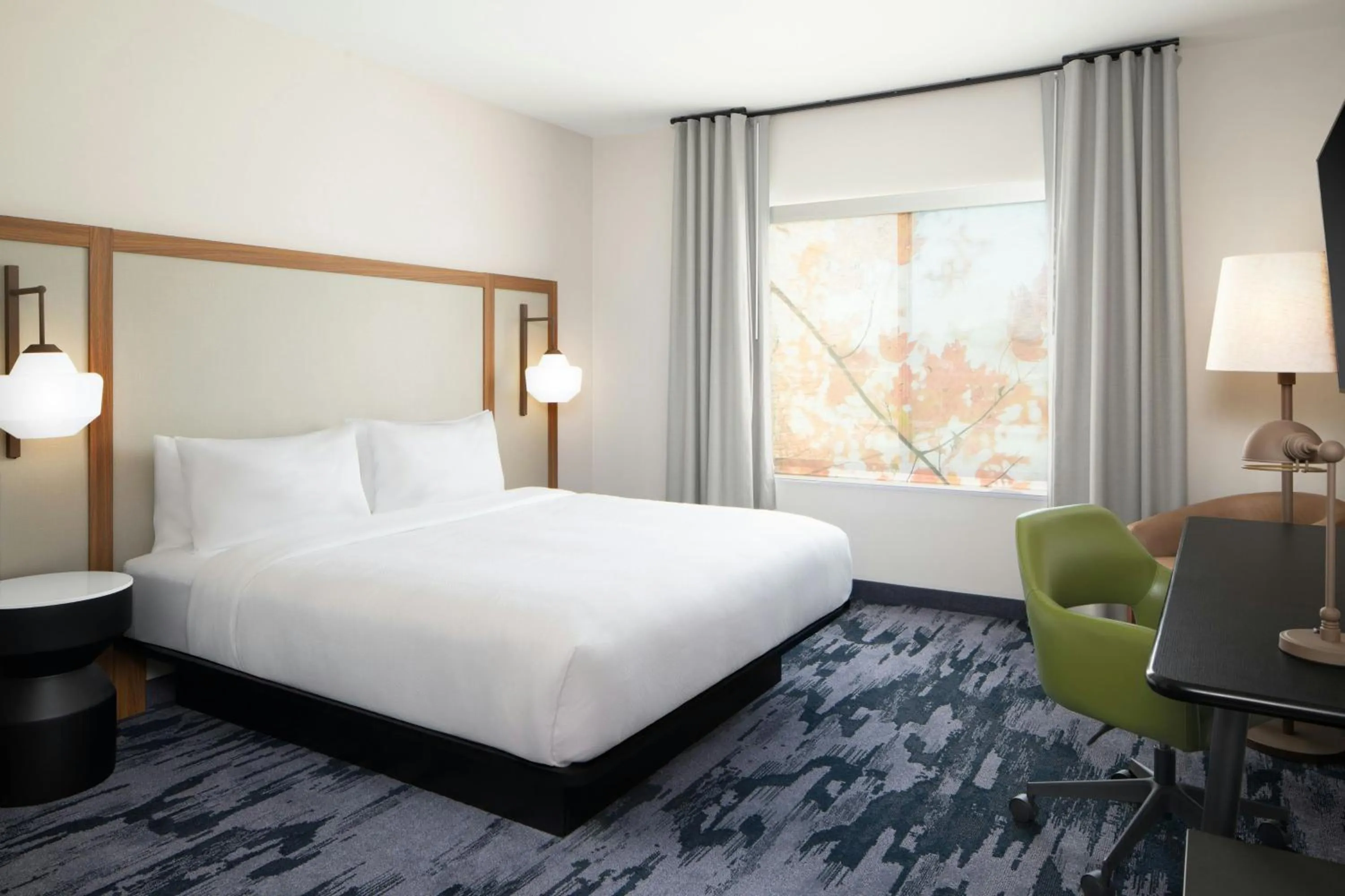 Photo of the whole room, Bed in Fairfield Inn & Suites by Marriott Piedmont Greenville
