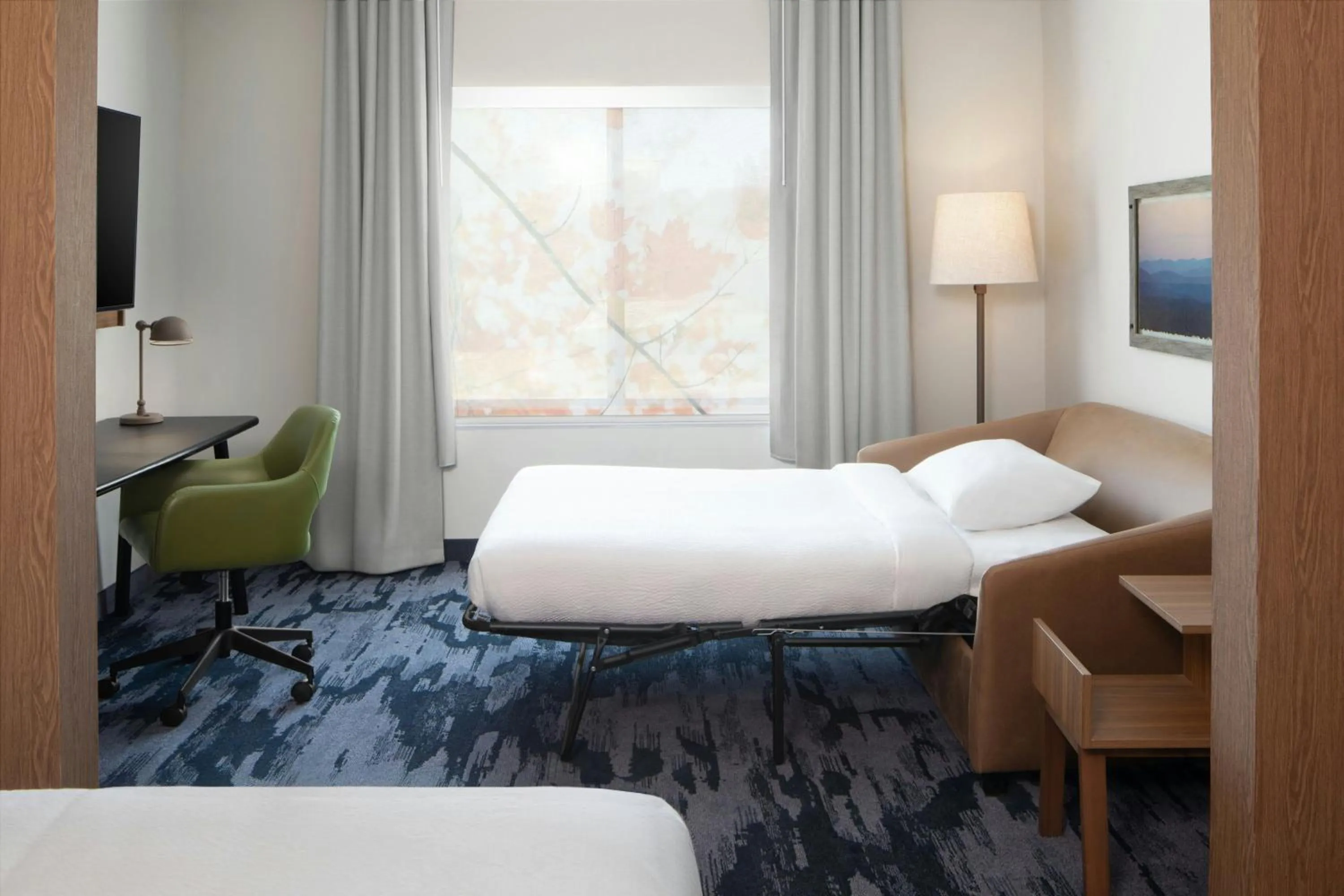 Photo of the whole room, Bed in Fairfield Inn & Suites by Marriott Piedmont Greenville