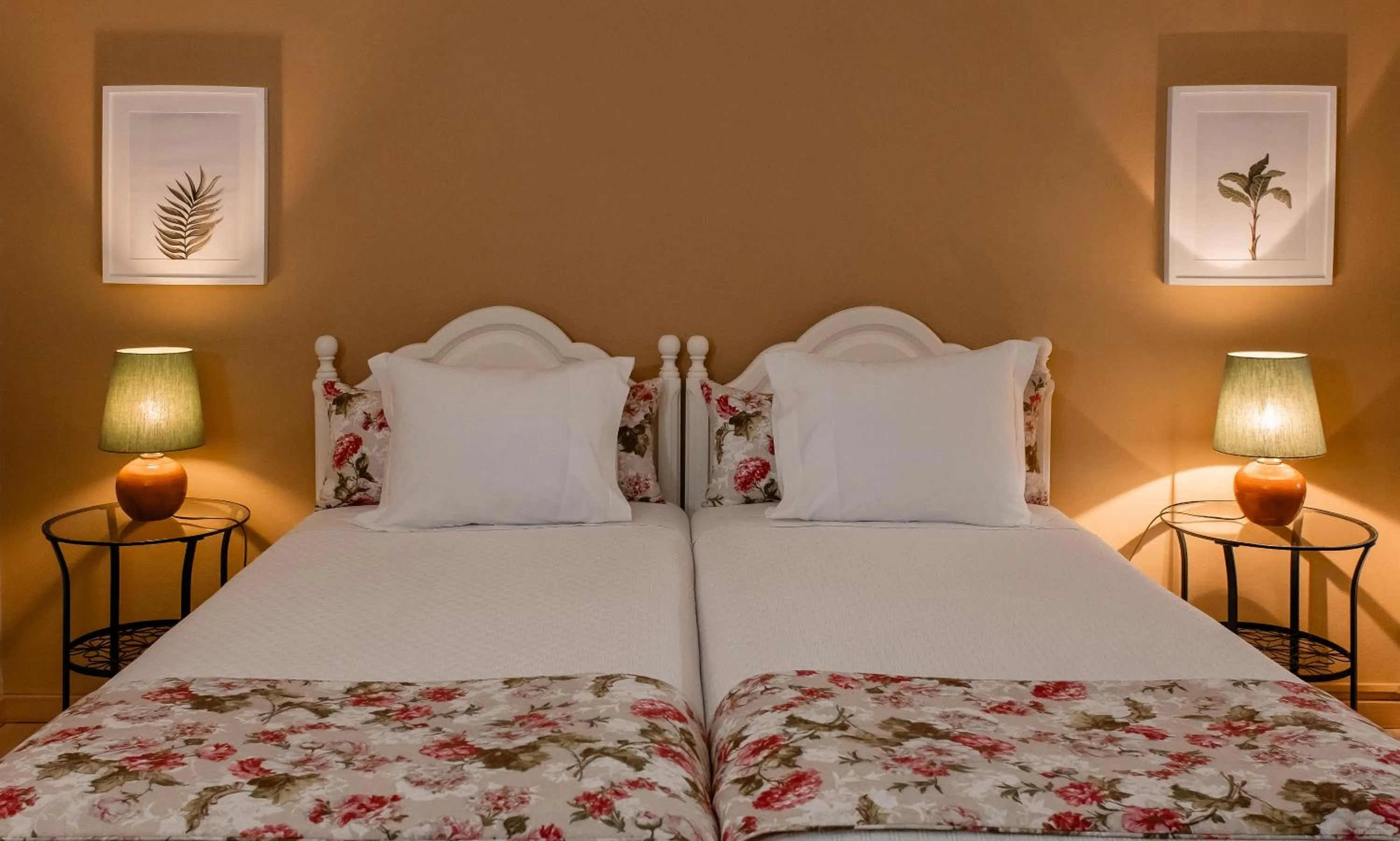 Bedroom, Bed in Casal da Viúva