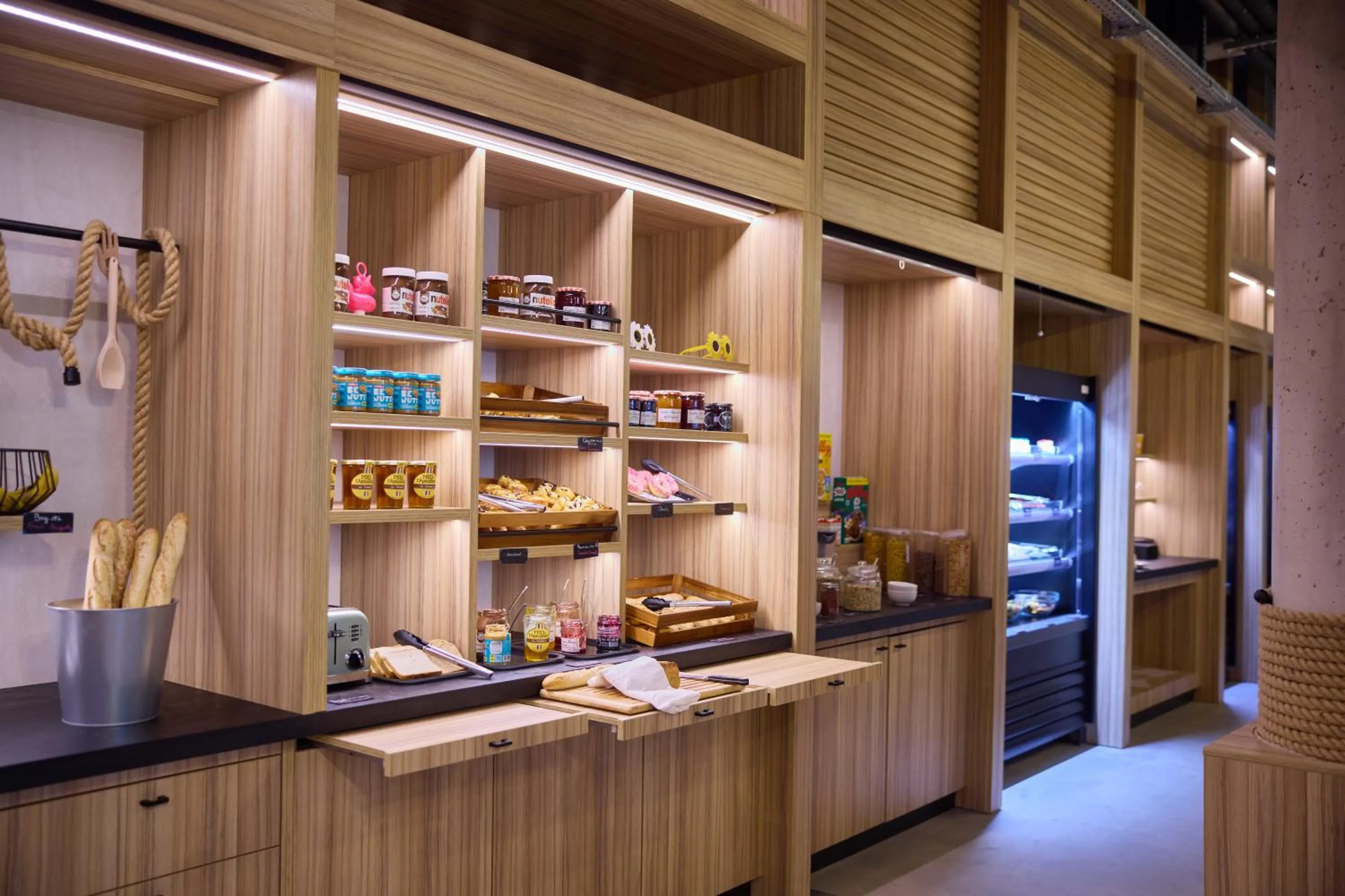 Buffet breakfast in Moxy Nice