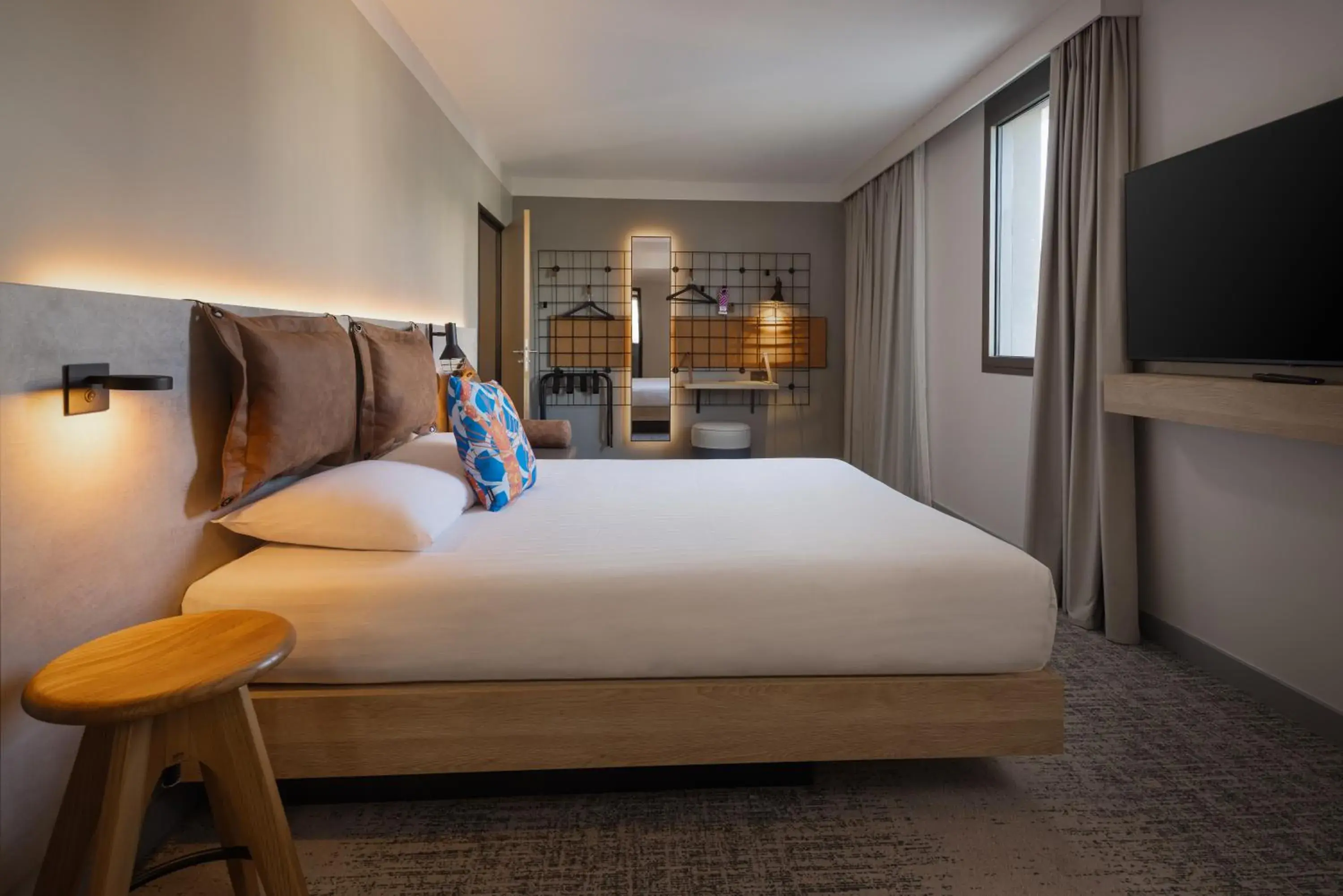 Moxy Queen Room in Moxy Nice Moxy Queen Room in Moxy Nice