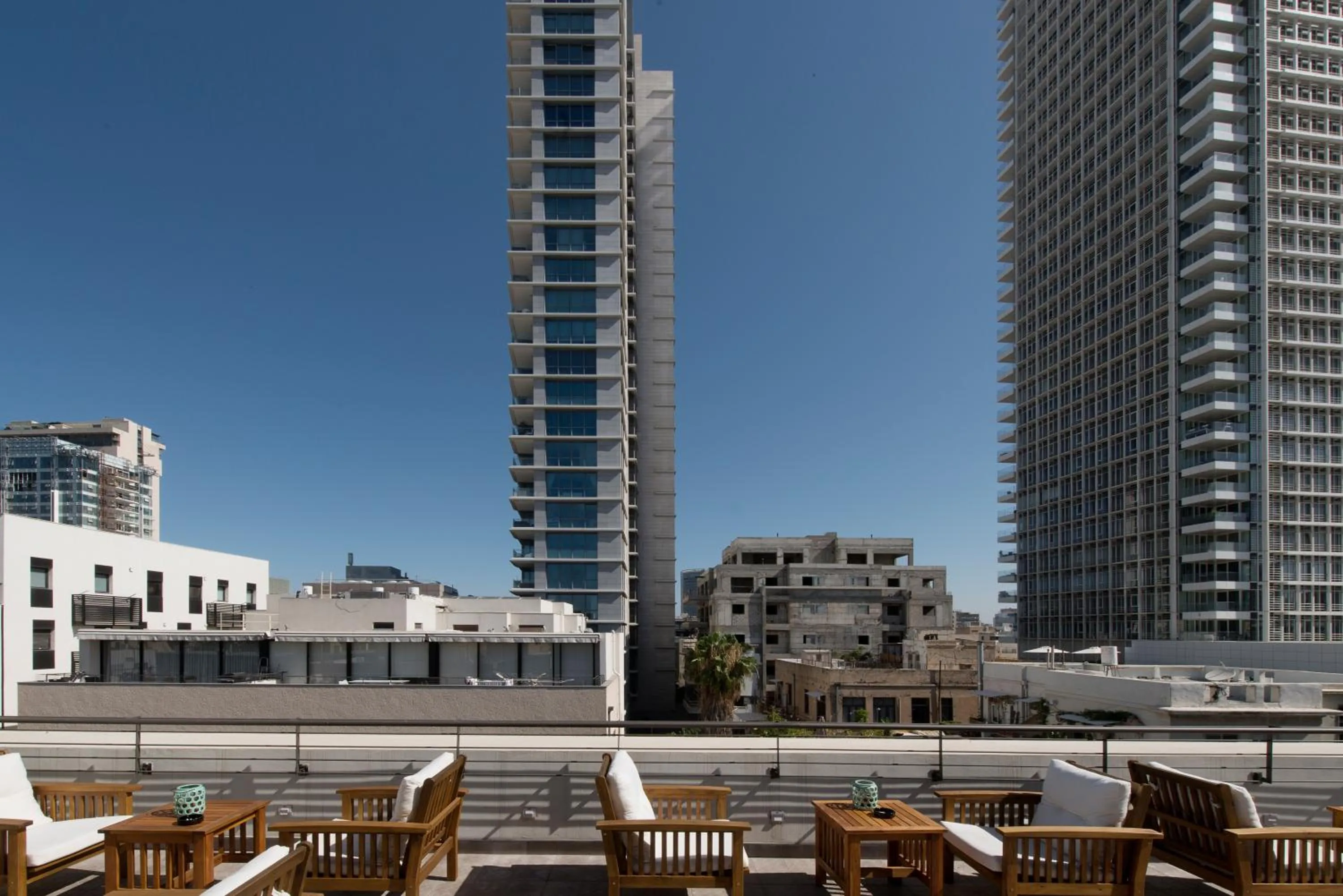 Neighbourhood in Lily & Bloom Boutique Hotel