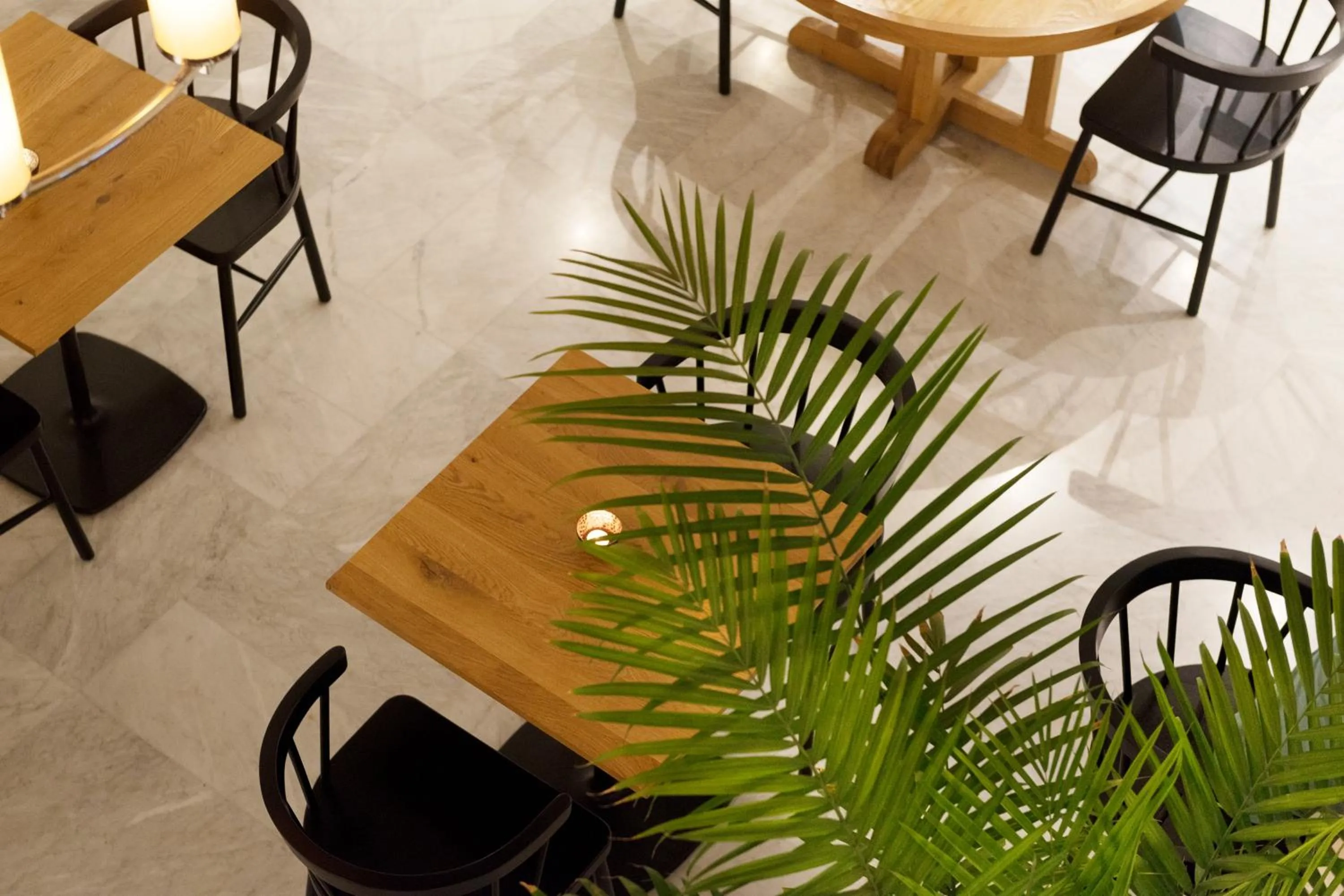 Restaurant/places to eat in Lily & Bloom Boutique Hotel