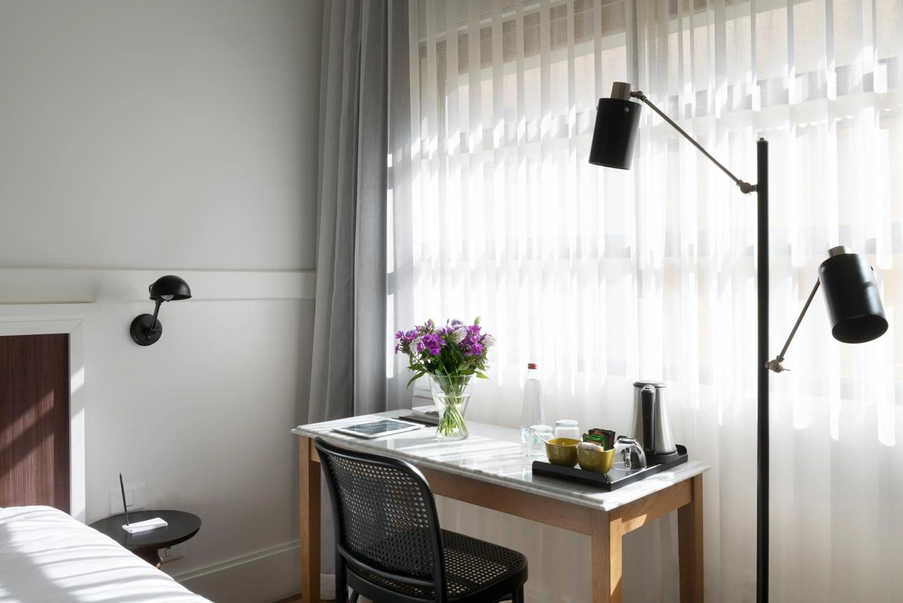 Coffee/tea facilities in Lily & Bloom Boutique Hotel