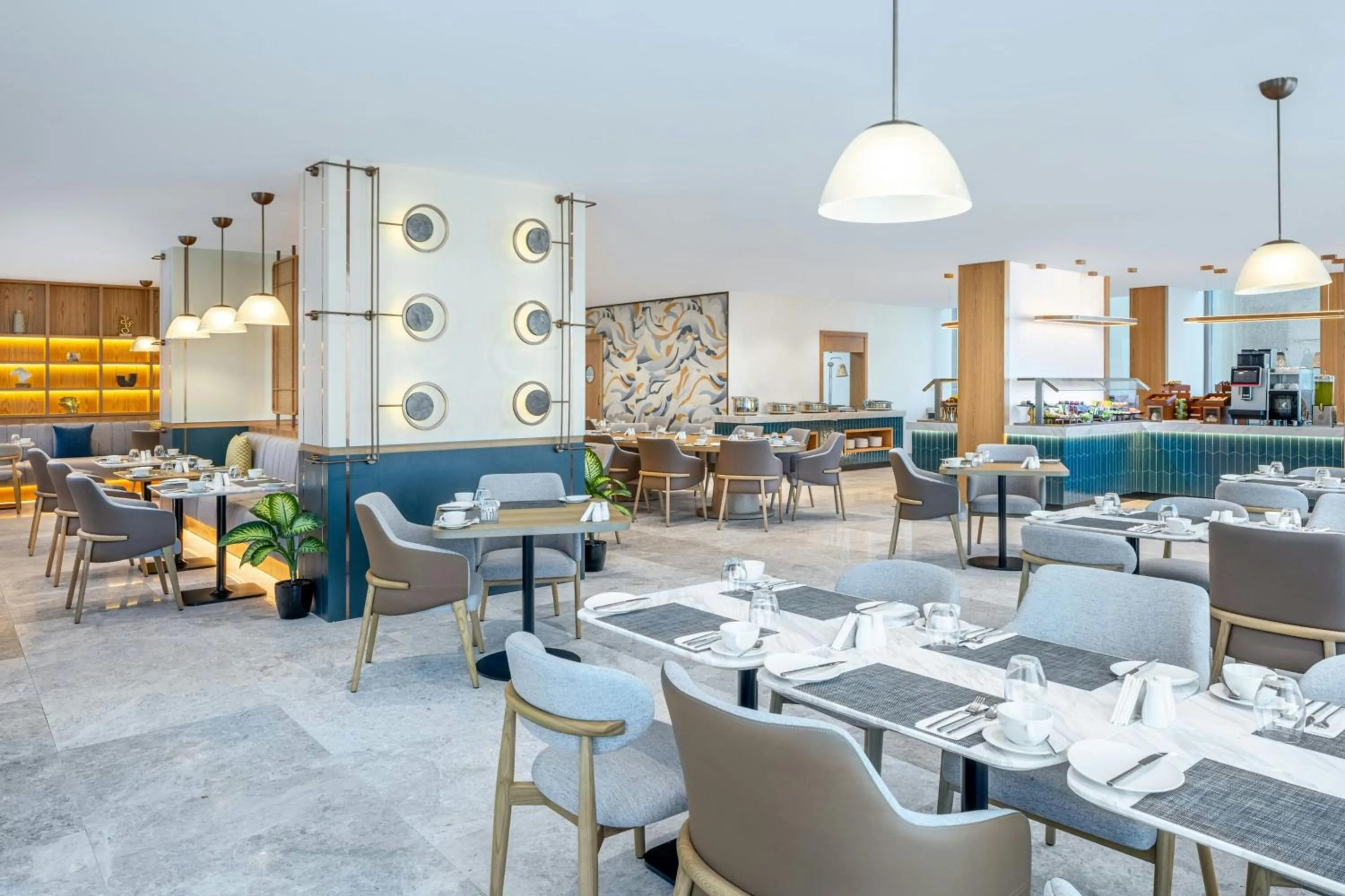 Restaurant/places to eat in Four Points by Sheraton Jeddah King Fahd Road