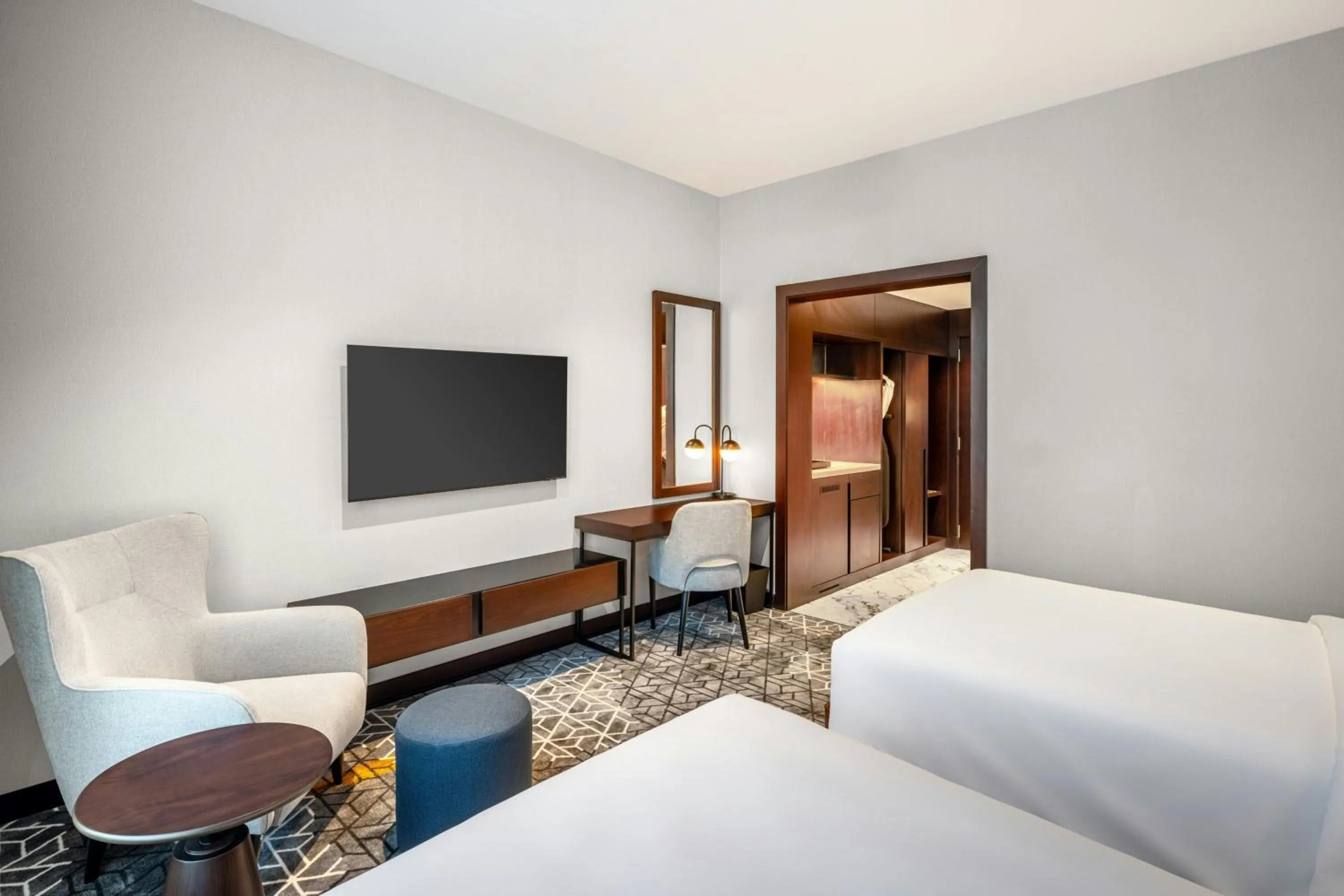 Photo of the whole room, Bed in Four Points by Sheraton Jeddah King Fahd Road