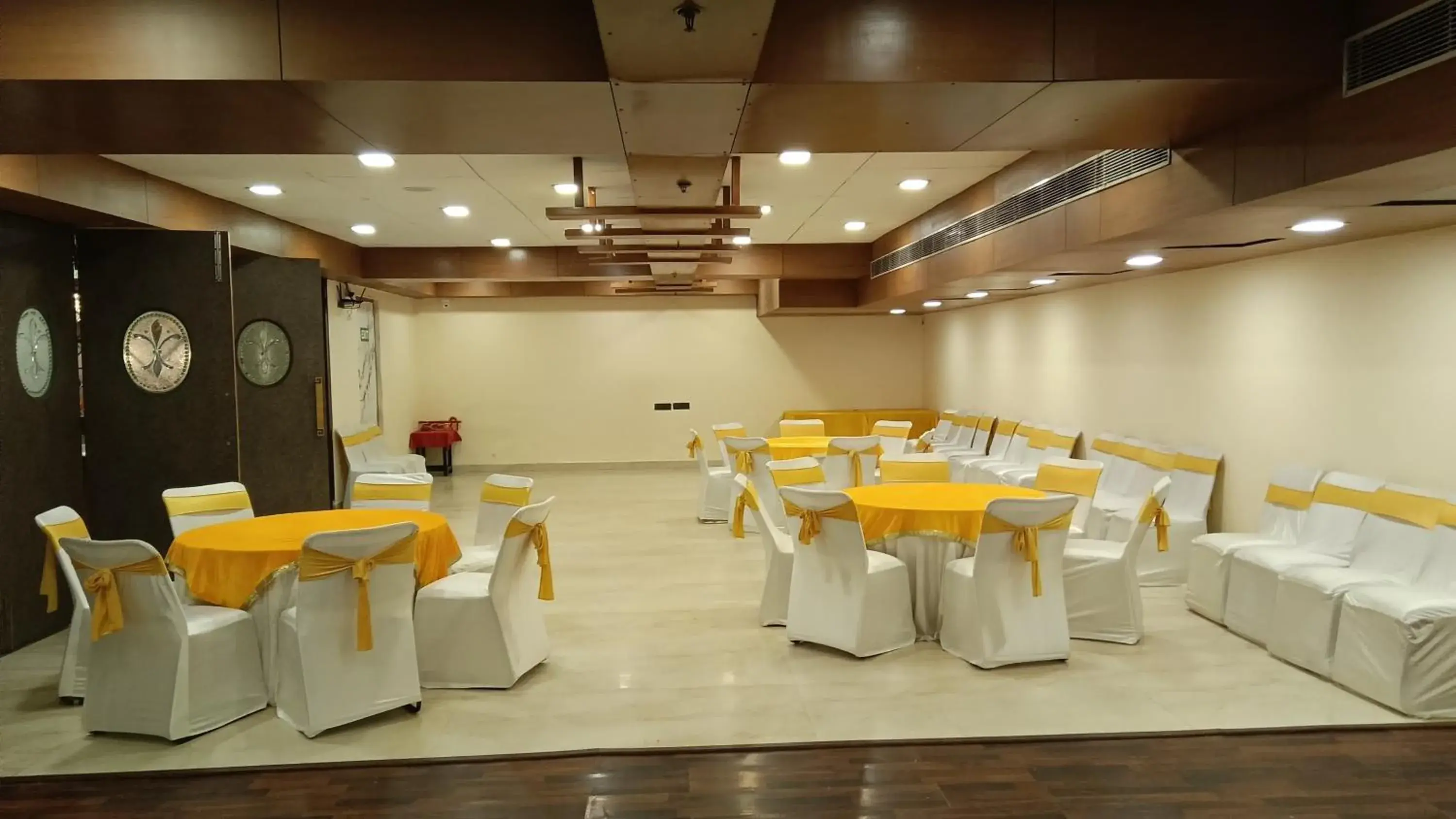 Hotel Southgate Delhi Hotel Southgate Delhi