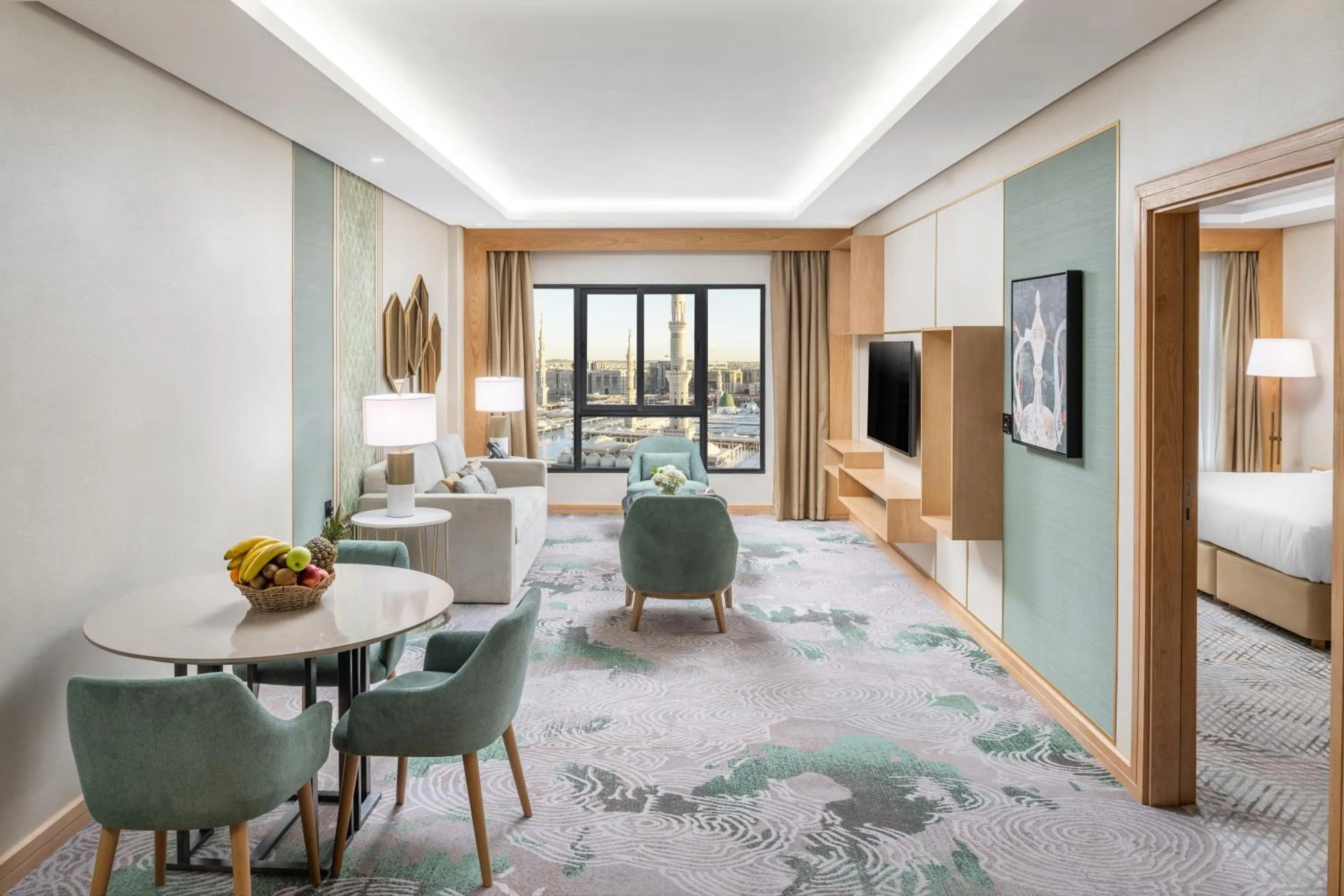 TV and multimedia in Makarem Haram view suites