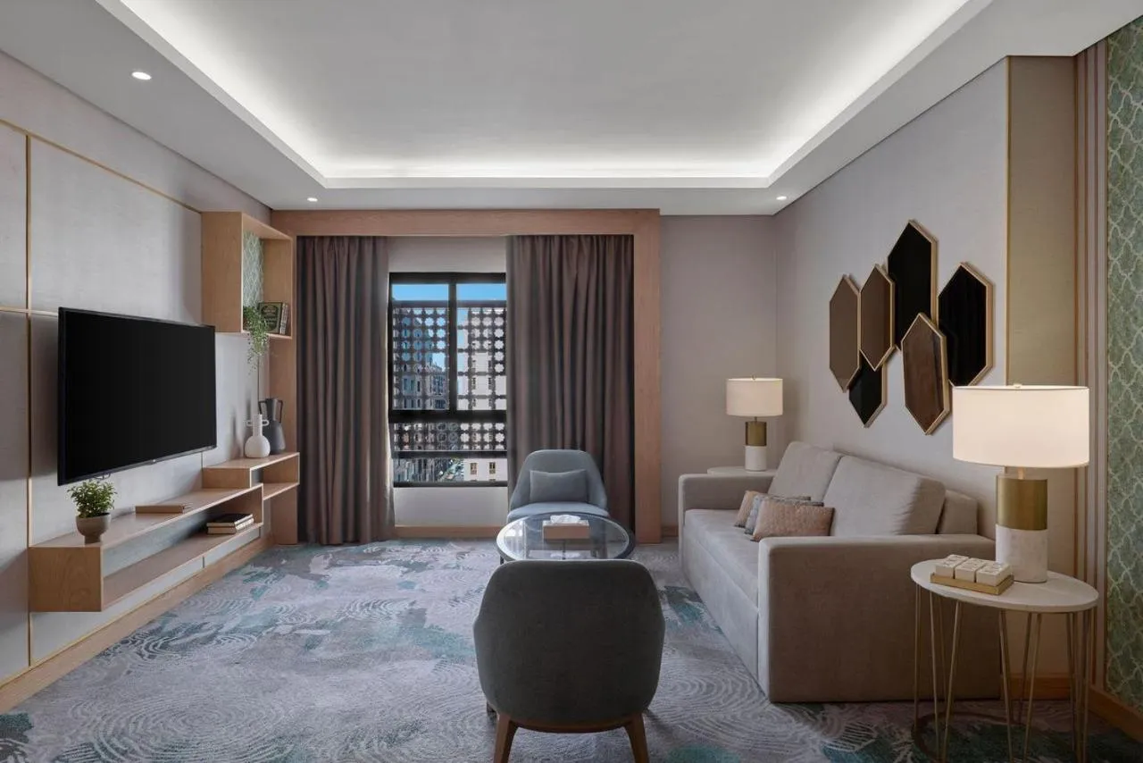 TV and multimedia in Makarem Haram view suites