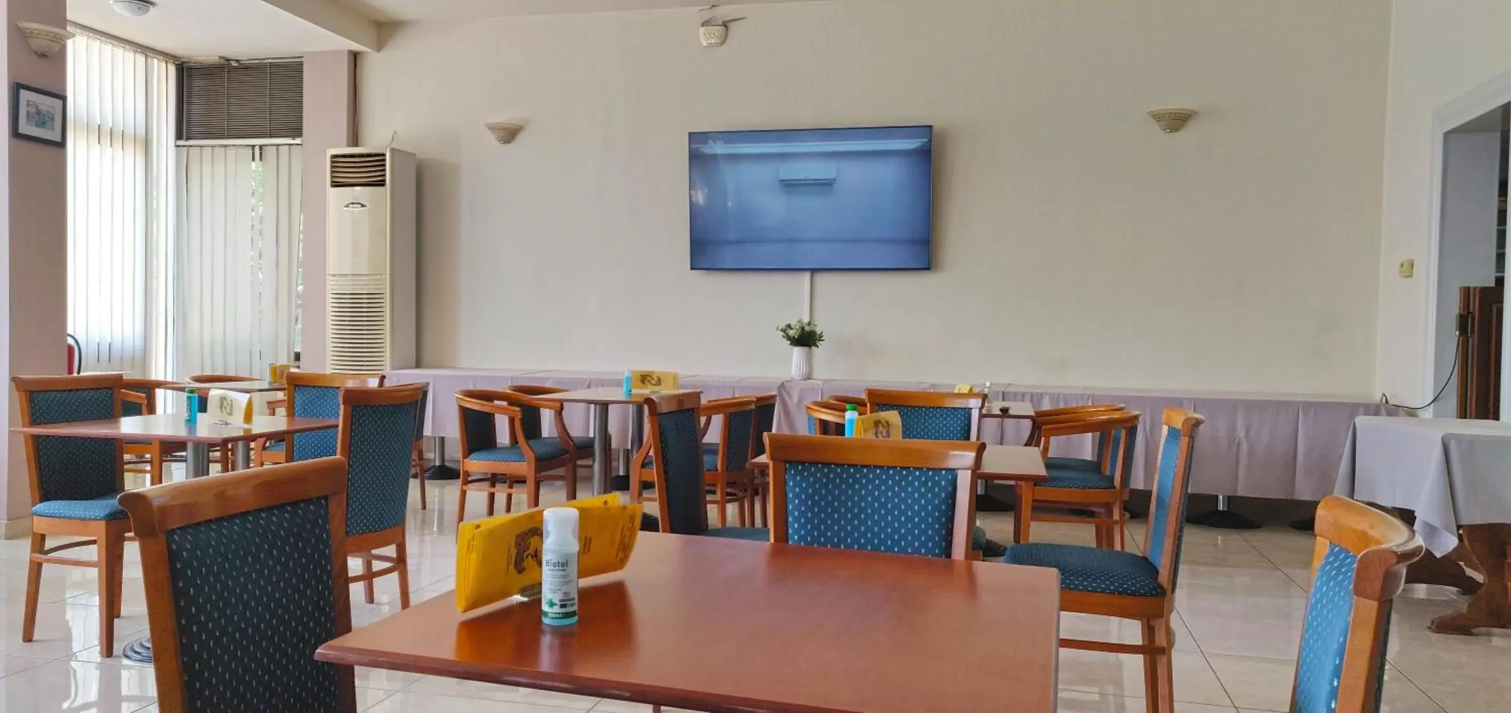 Restaurant/places to eat in Delfini Hotel Restaurant/places to eat in Delfini Hotel