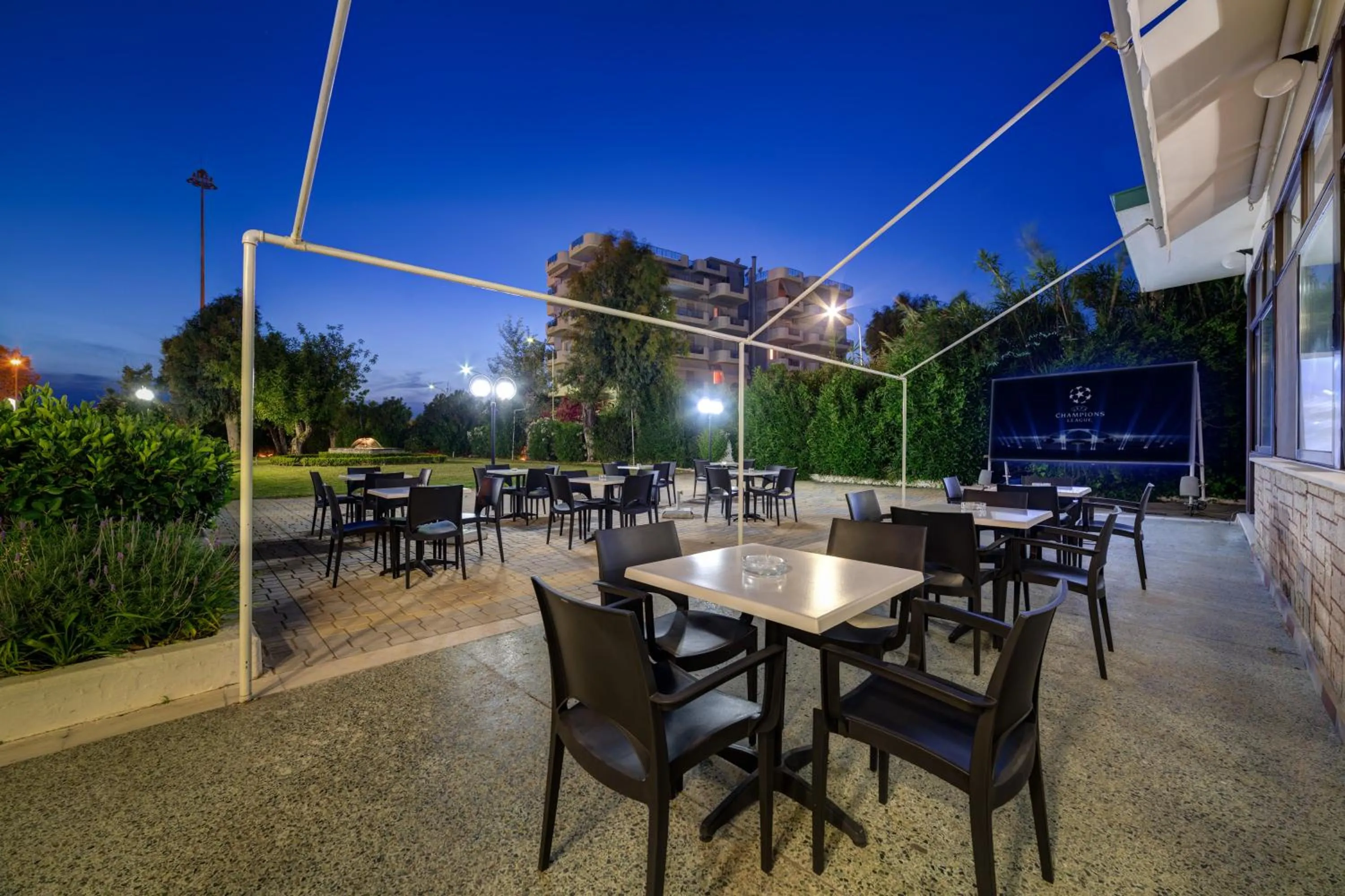 Garden in Delfini Hotel