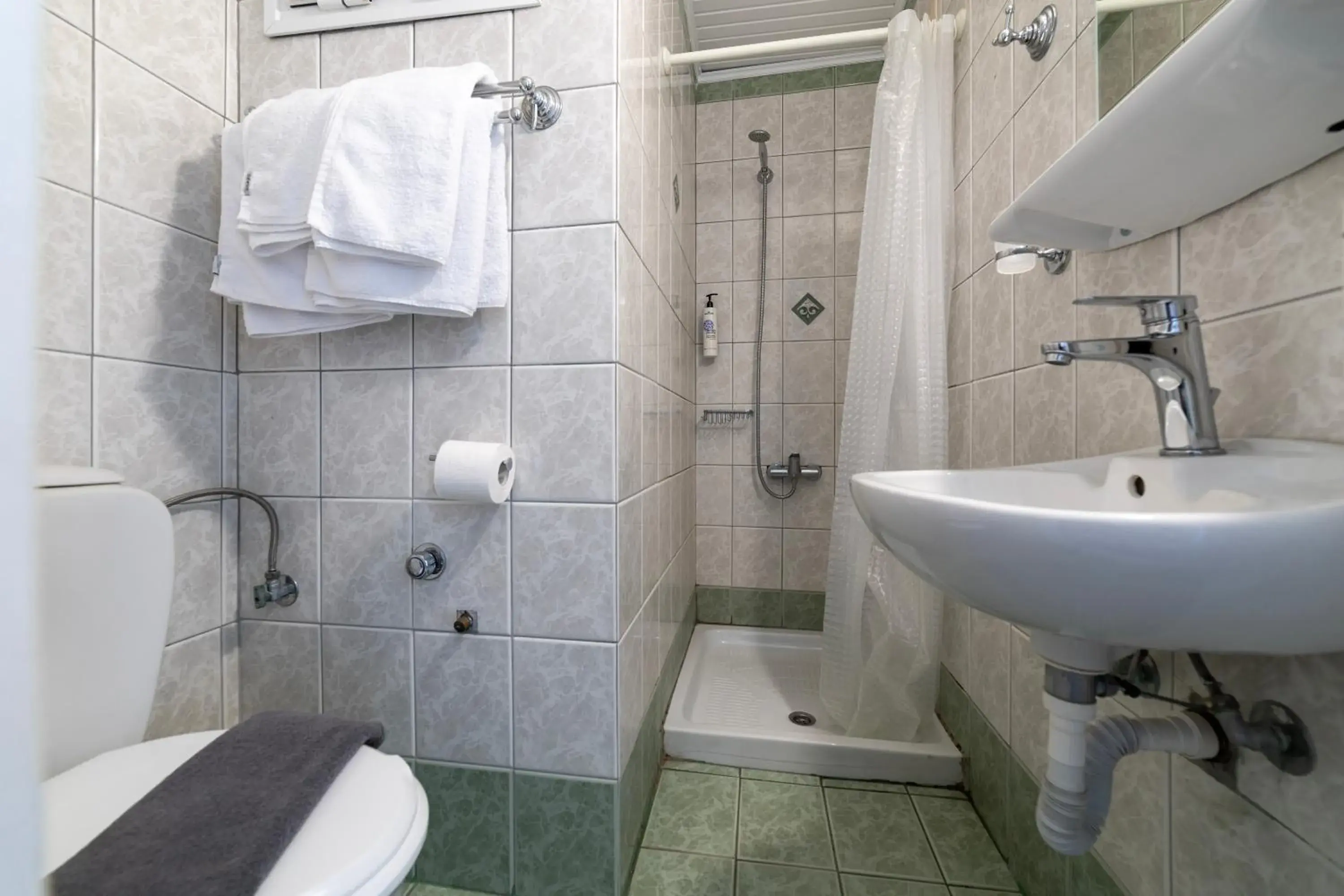 Double Room with Balcony and Sea View - single occupancy in Delfini Hotel Double Room with Balcony and Sea View - single occupancy in Delfini Hotel