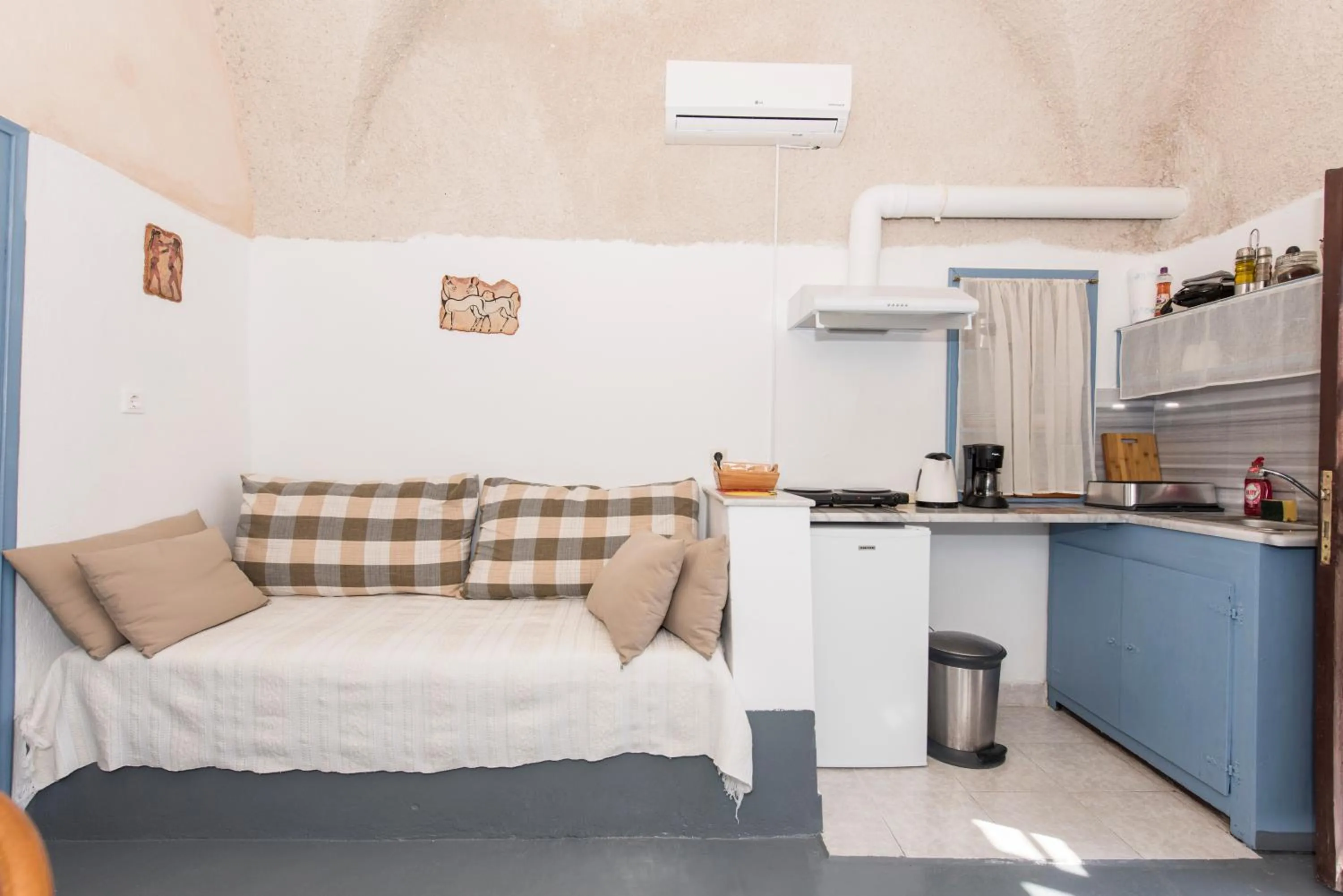Kitchen or kitchenette in Morning Star Traditional Houses