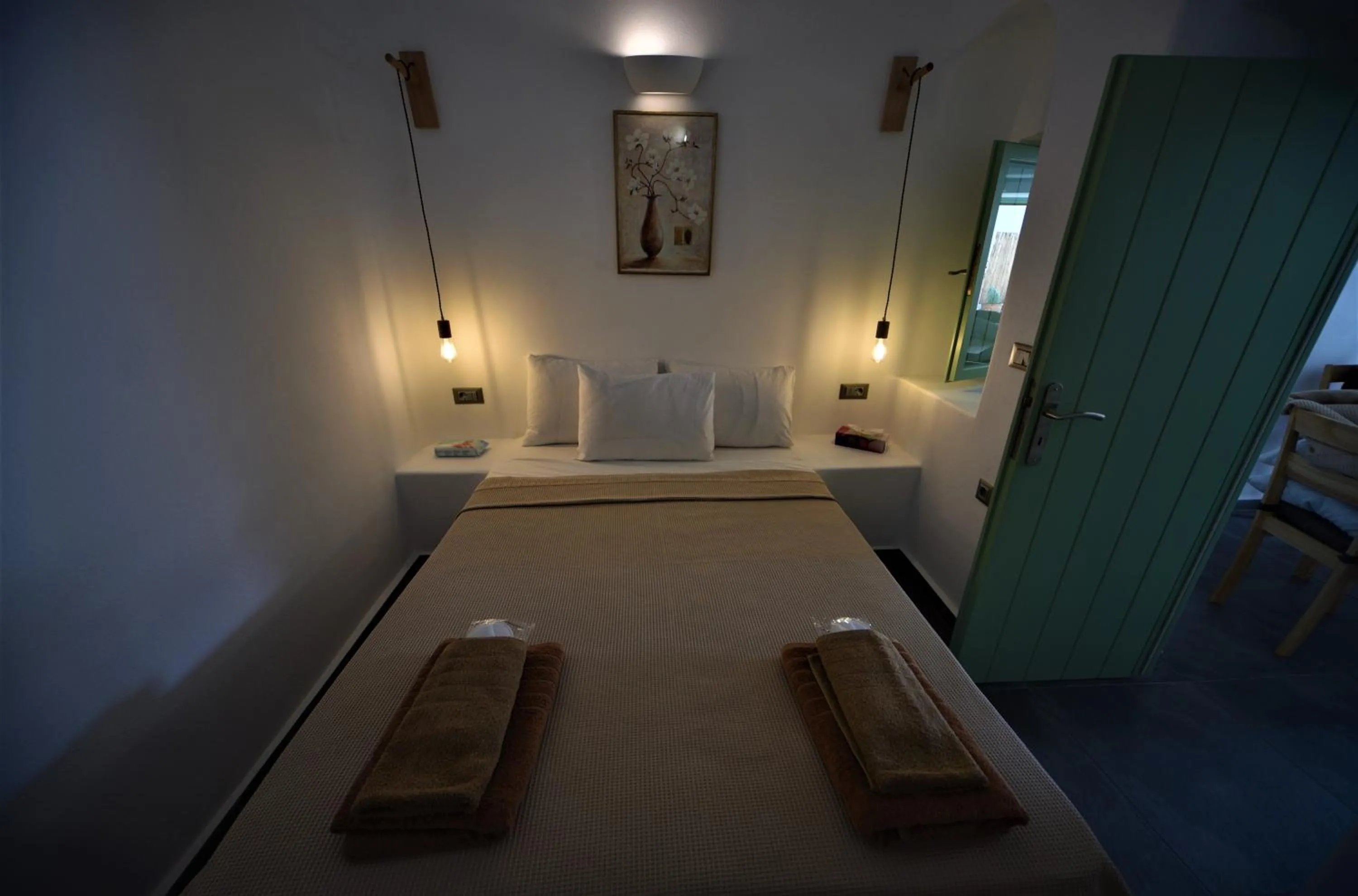 Bedroom, Bed in Morning Star Traditional Houses