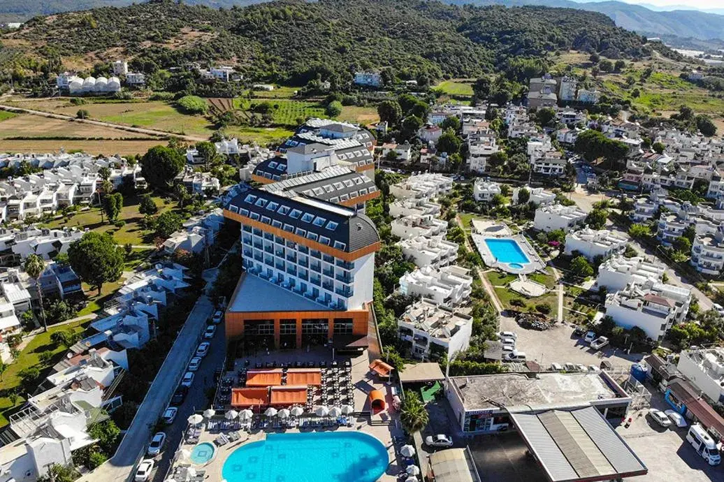 Property building in Throne Beach Resort & Spa - Ultra All Inclusive Property building in Throne Beach Resort & Spa - Ultra All Inclusive