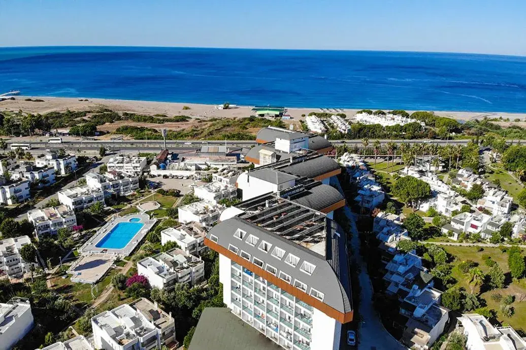 Property building in Throne Beach Resort & Spa - Ultra All Inclusive Property building in Throne Beach Resort & Spa - Ultra All Inclusive